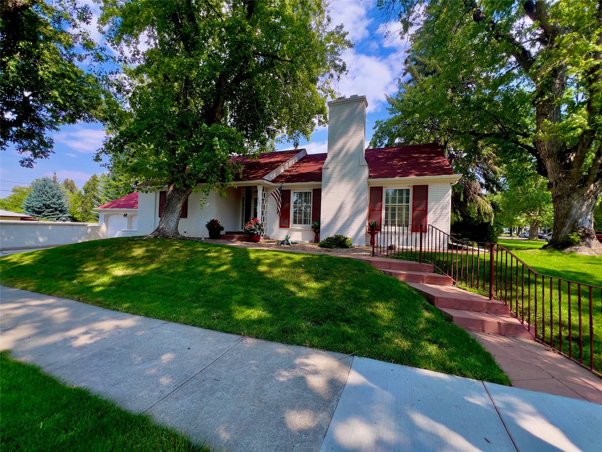 2901 4th Avenue N Property Photo 1
