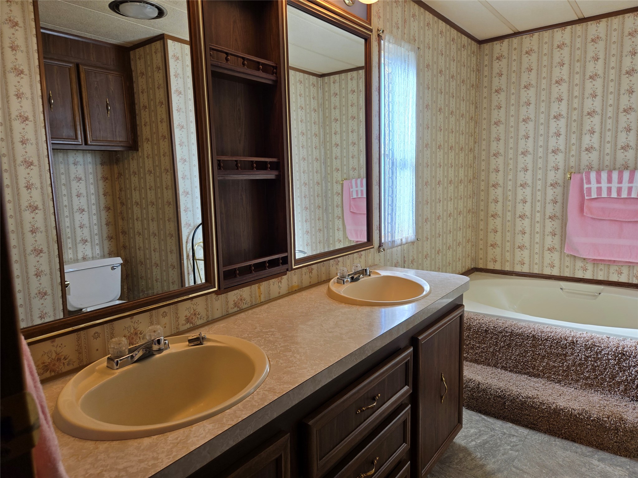 2511 Walnut Street Property Photo 14