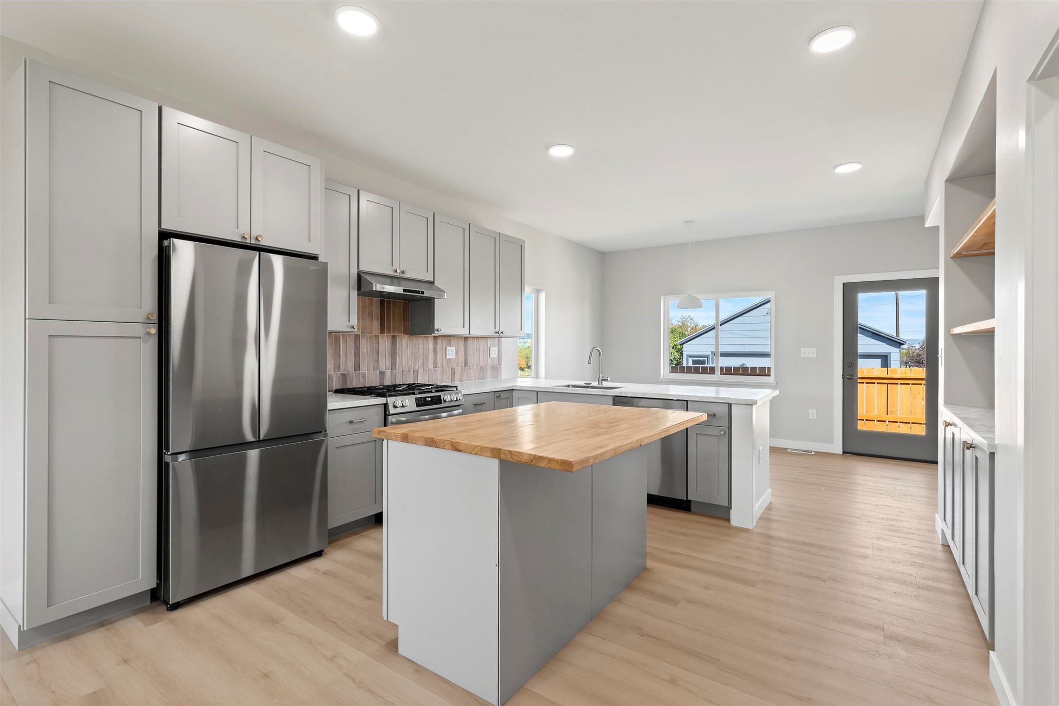 104 Reed Avenue Property Photo 3