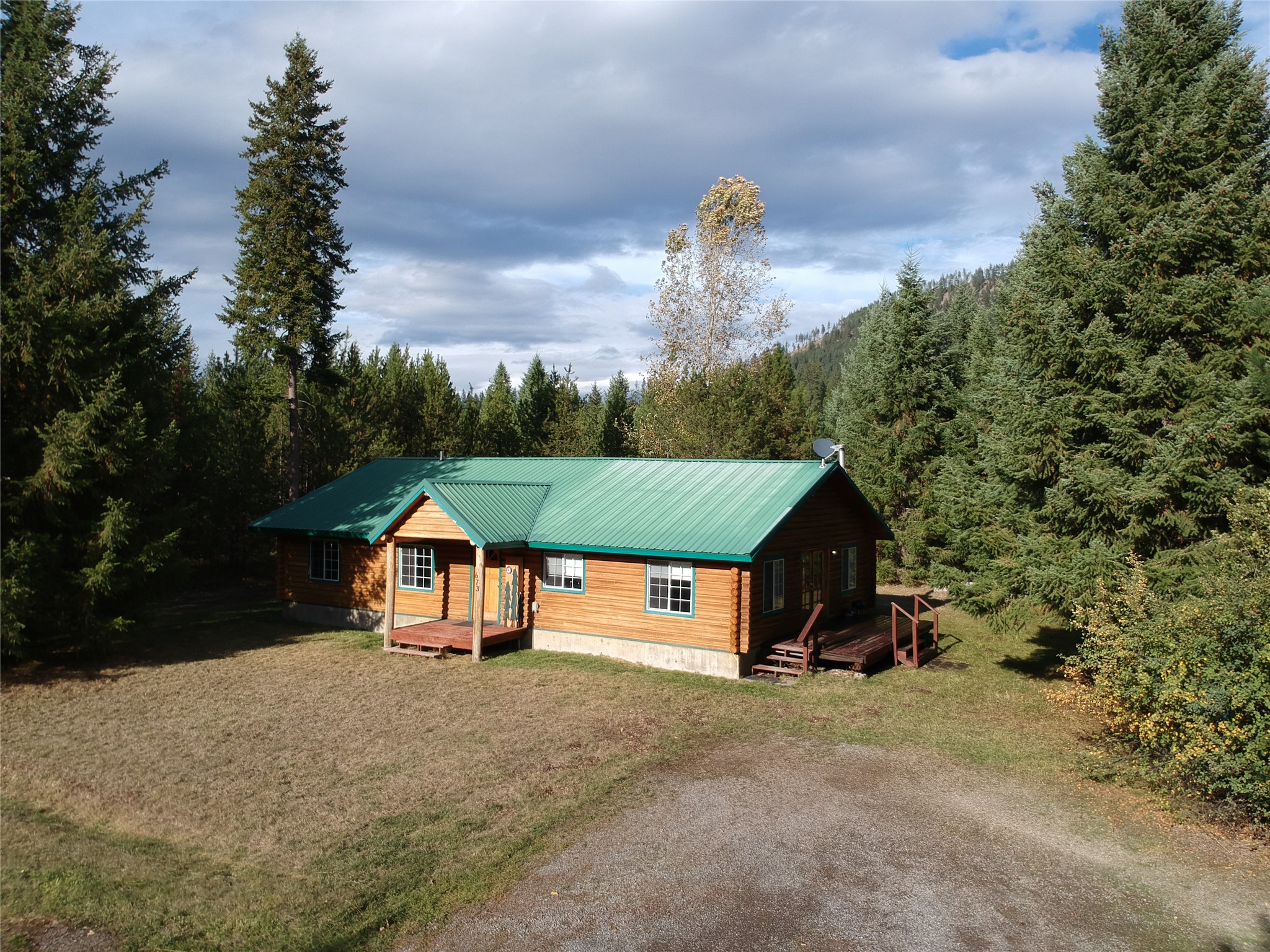 673 Trestle Creek Drive Property Photo 1