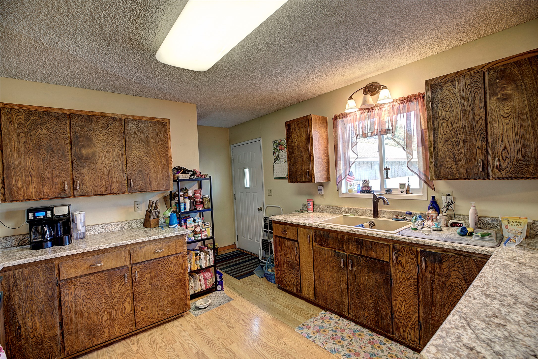 301 7th Avenue E Property Photo 4