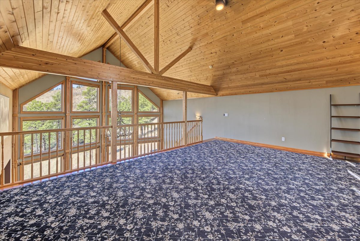6958 Black Sandy Loop Property Photo 11
