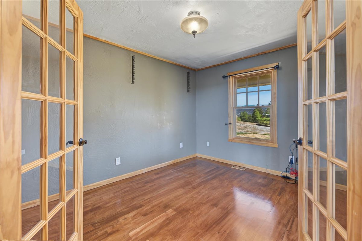 6958 Black Sandy Loop Property Photo 29
