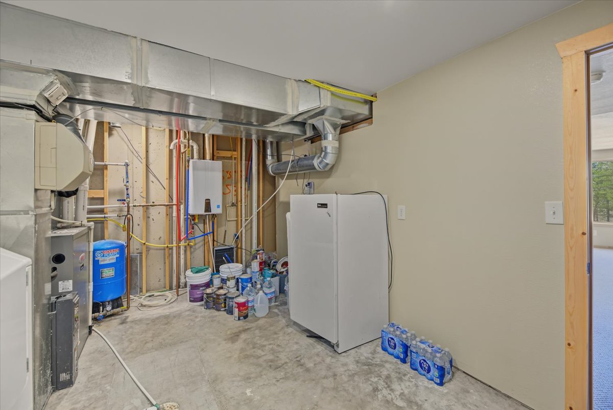 6958 Black Sandy Loop Property Photo 52