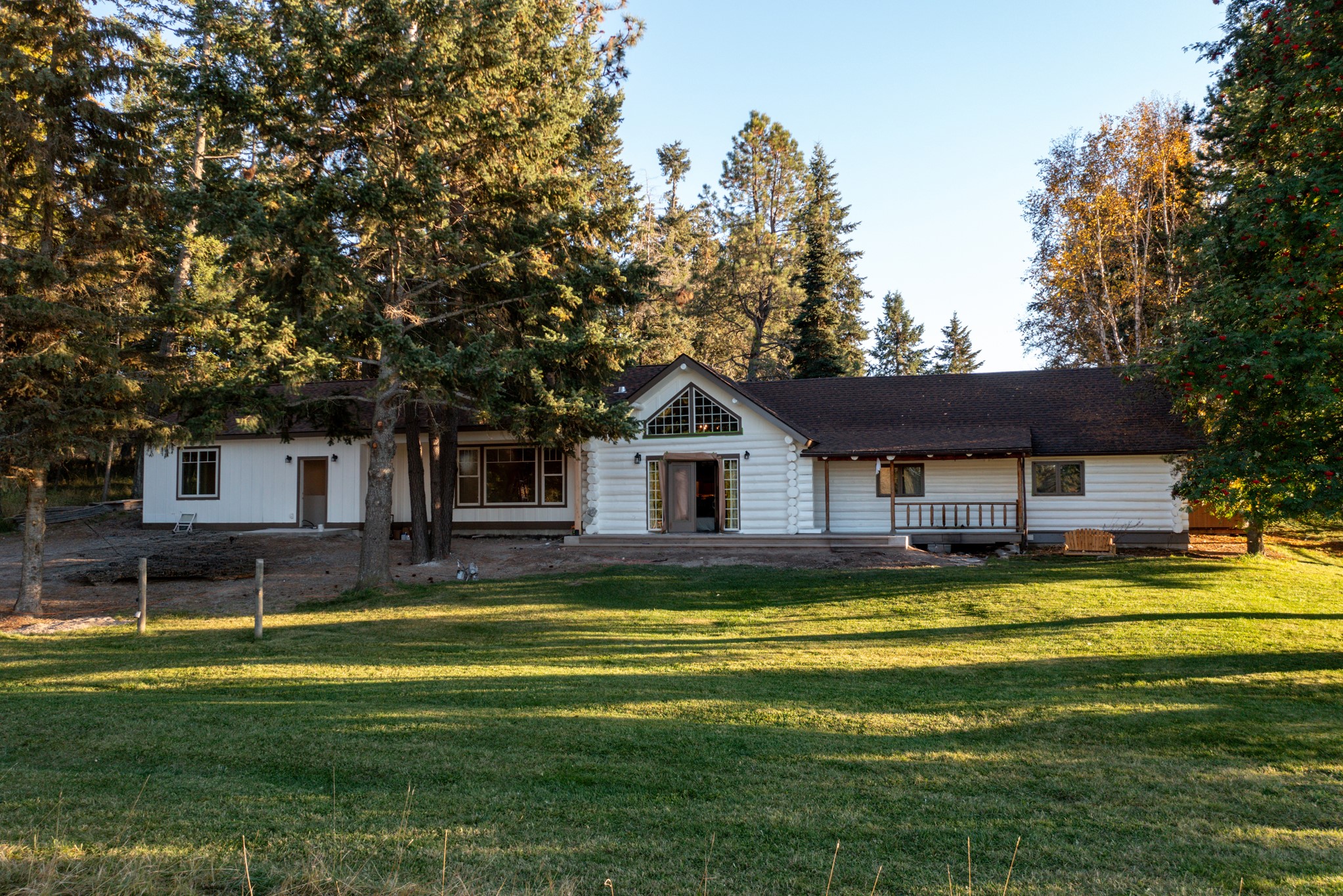 599 Van Sant Road Property Photo 2