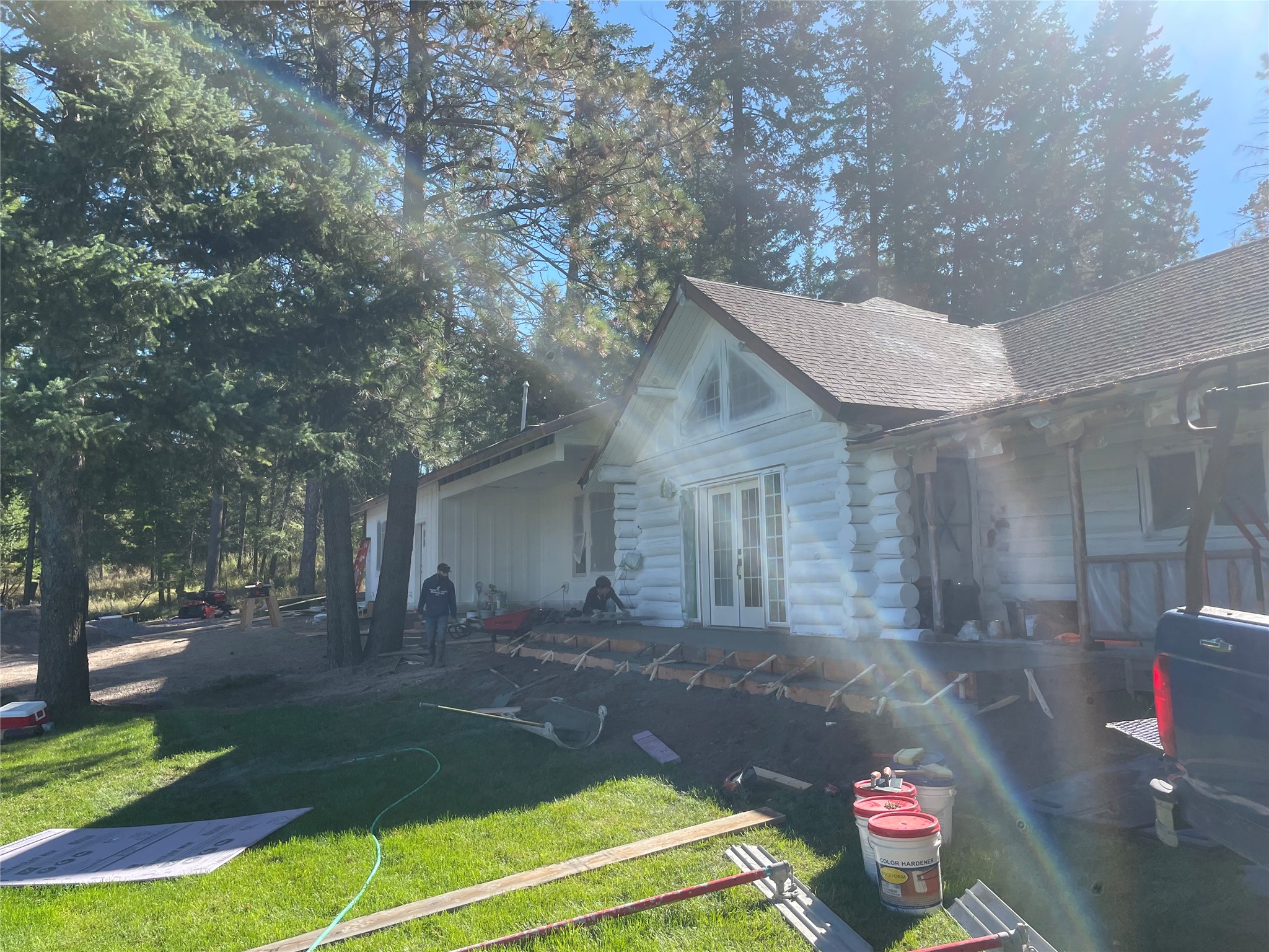 599 Van Sant Road Property Photo 6