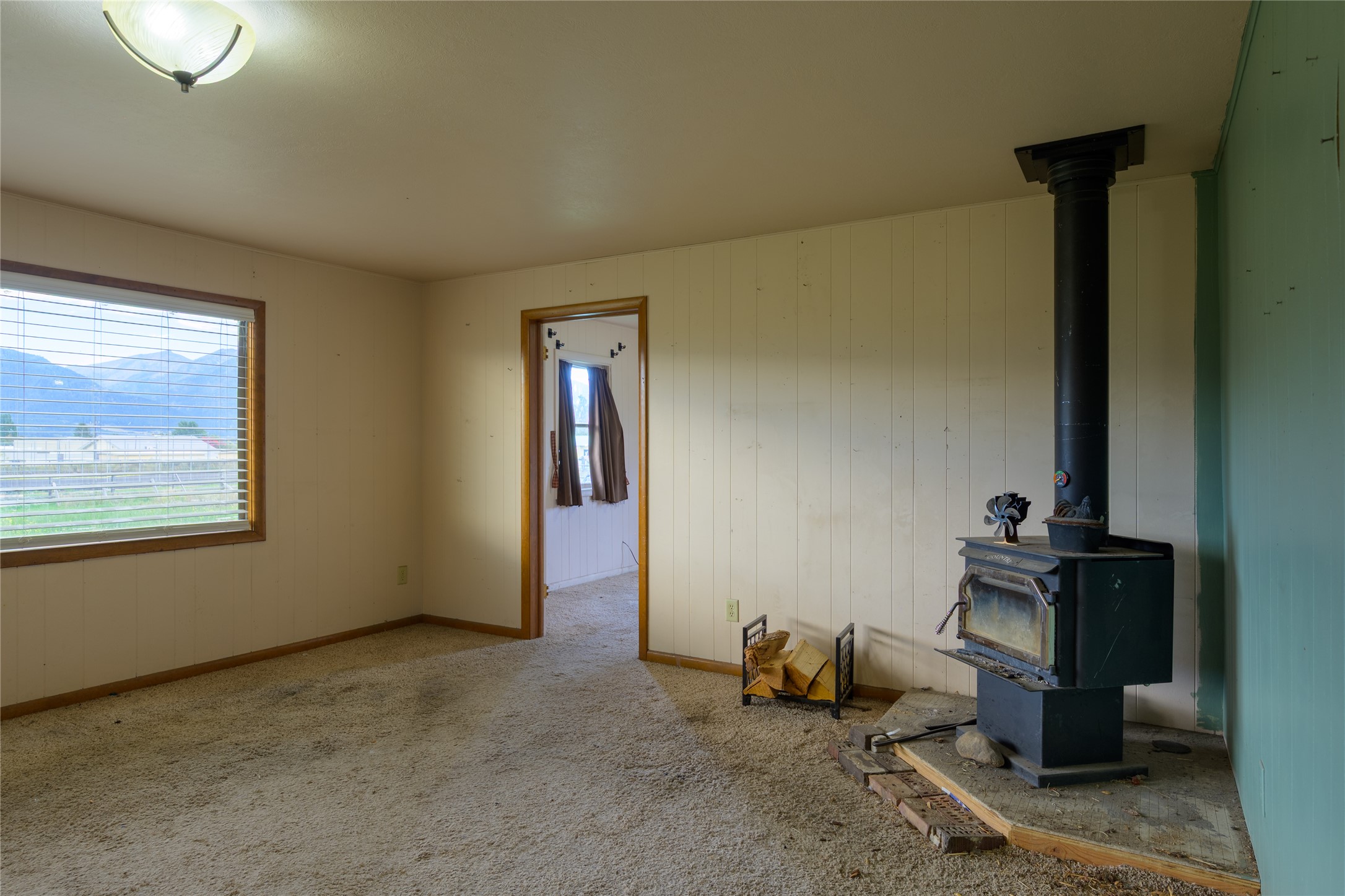 900 Phillips Street Property Photo 14
