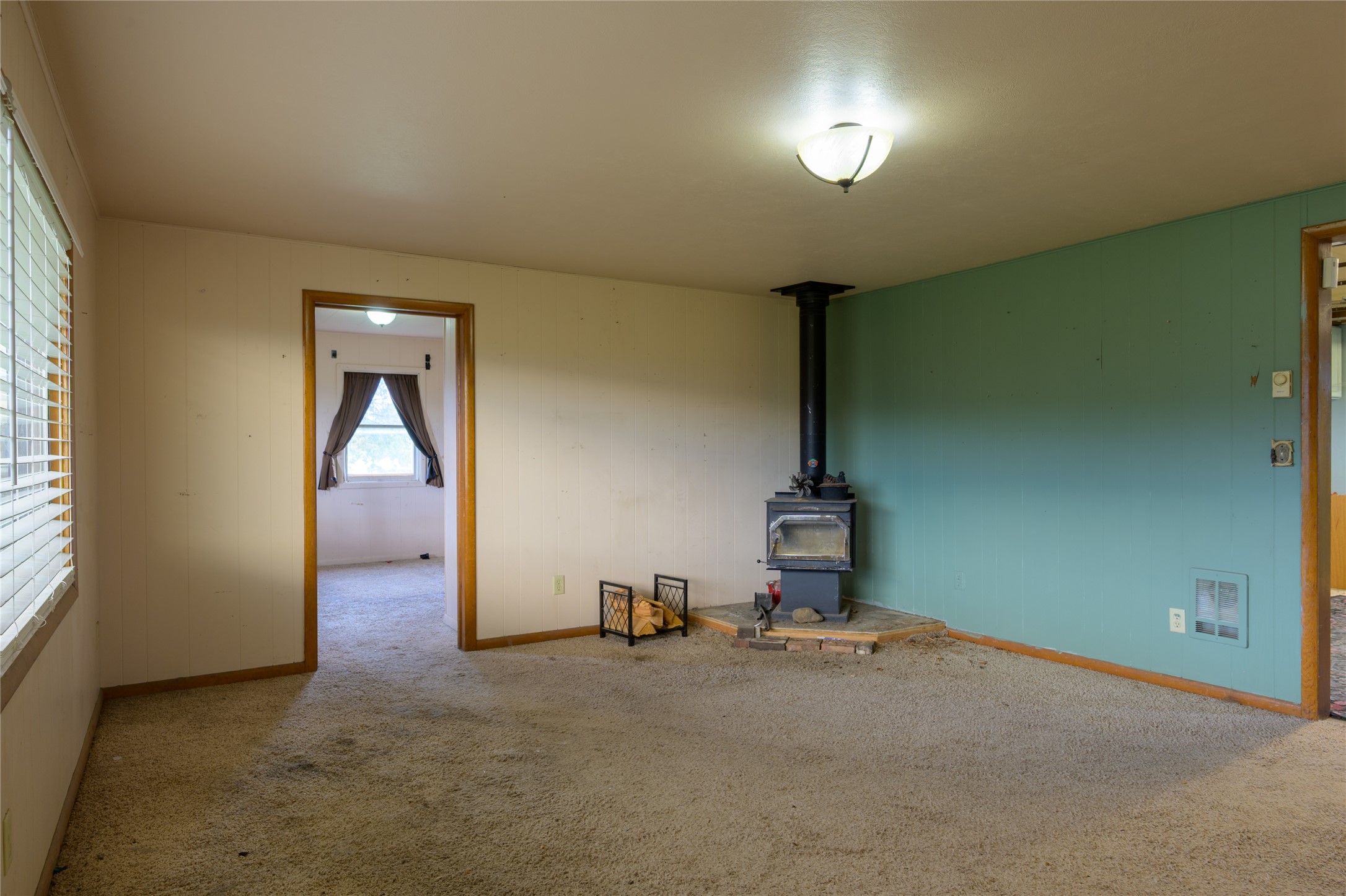 900 Phillips Street Property Photo 17