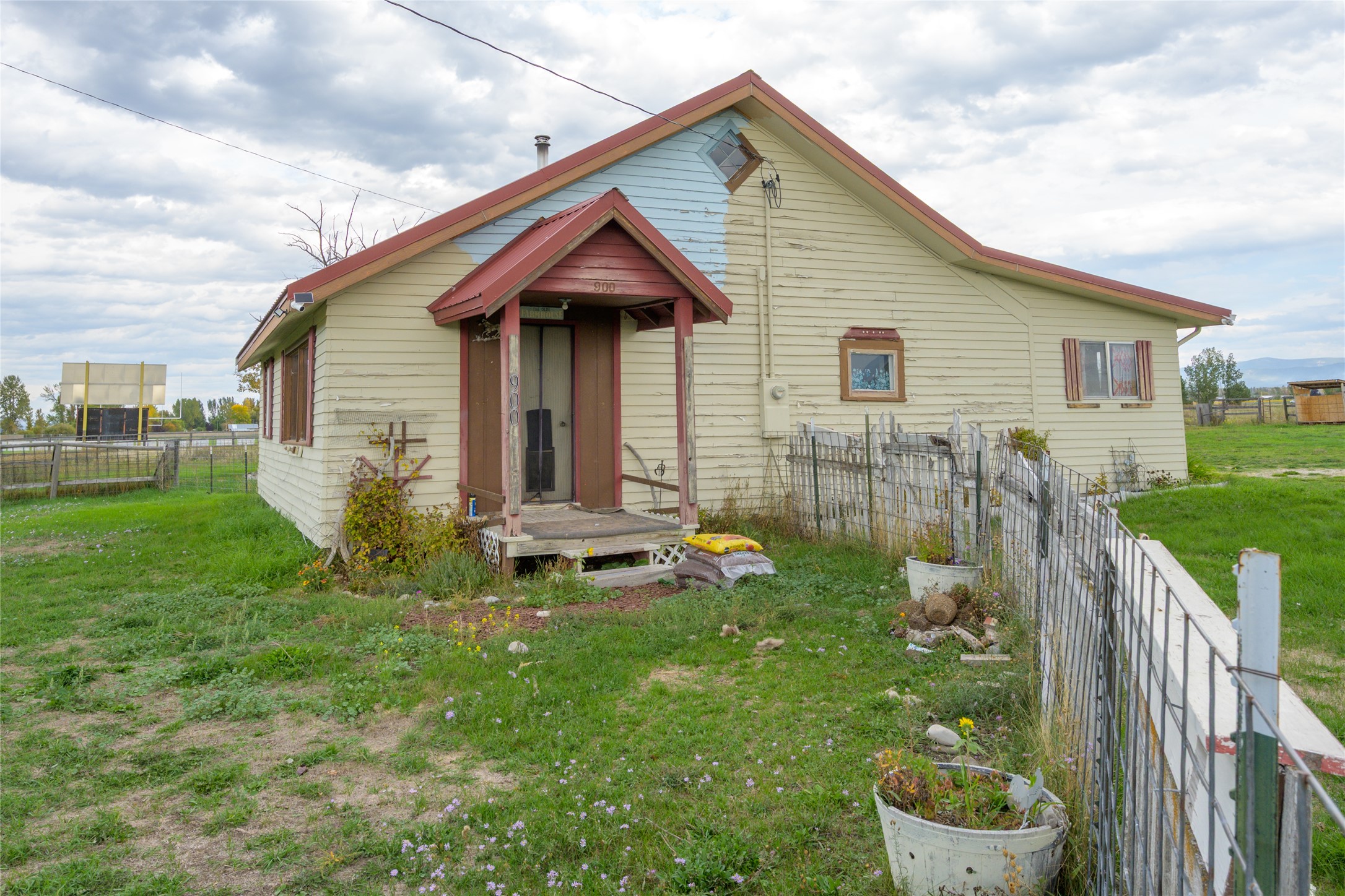 900 Phillips Street Property Photo 28