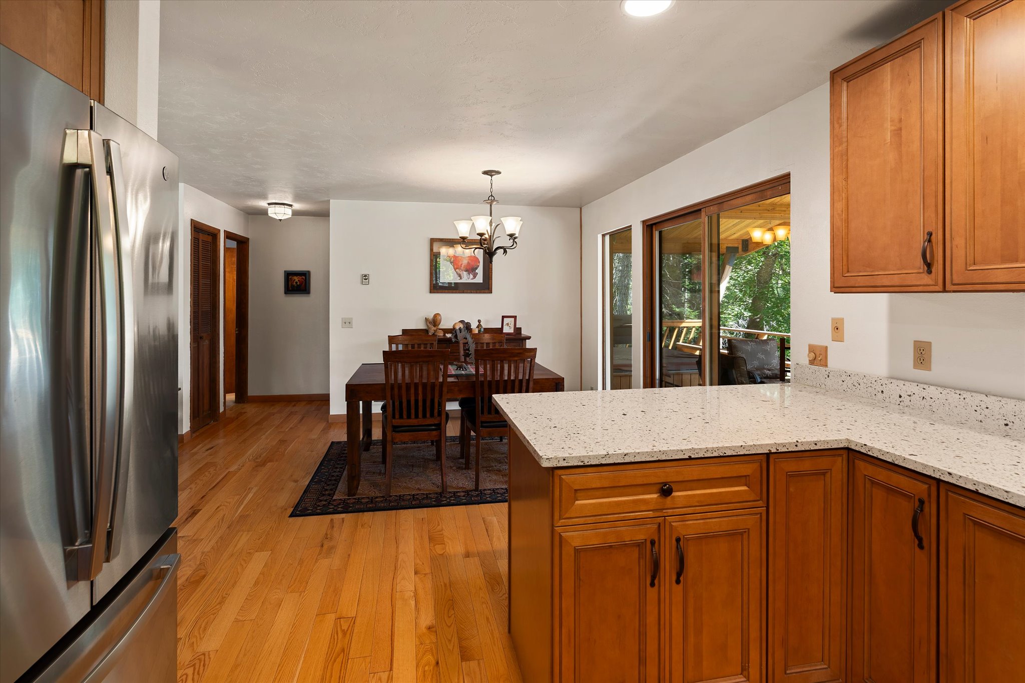 4955 Foothill Road Property Photo 10