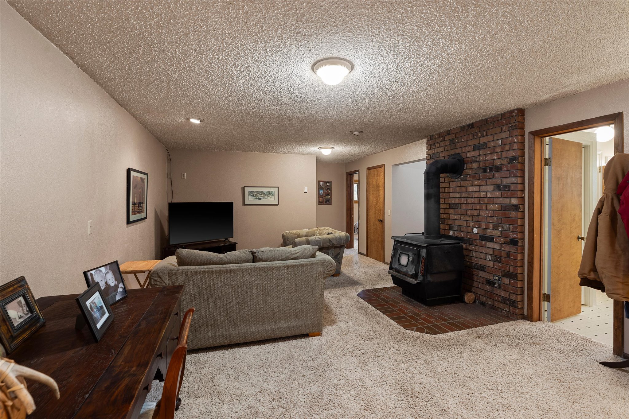 4955 Foothill Road Property Photo 24