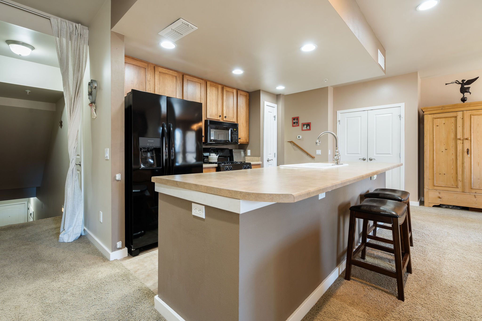 6007 St Moritz Drive D Property Photo 13