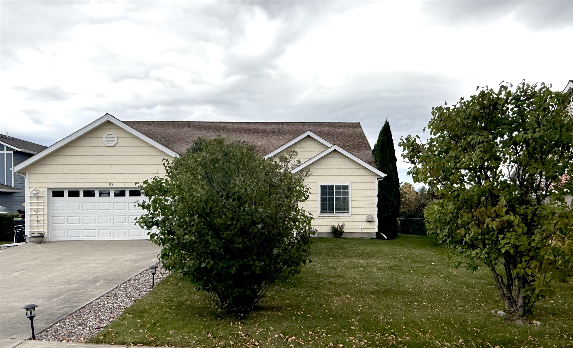 145 Blue Crest Drive Property Photo 4