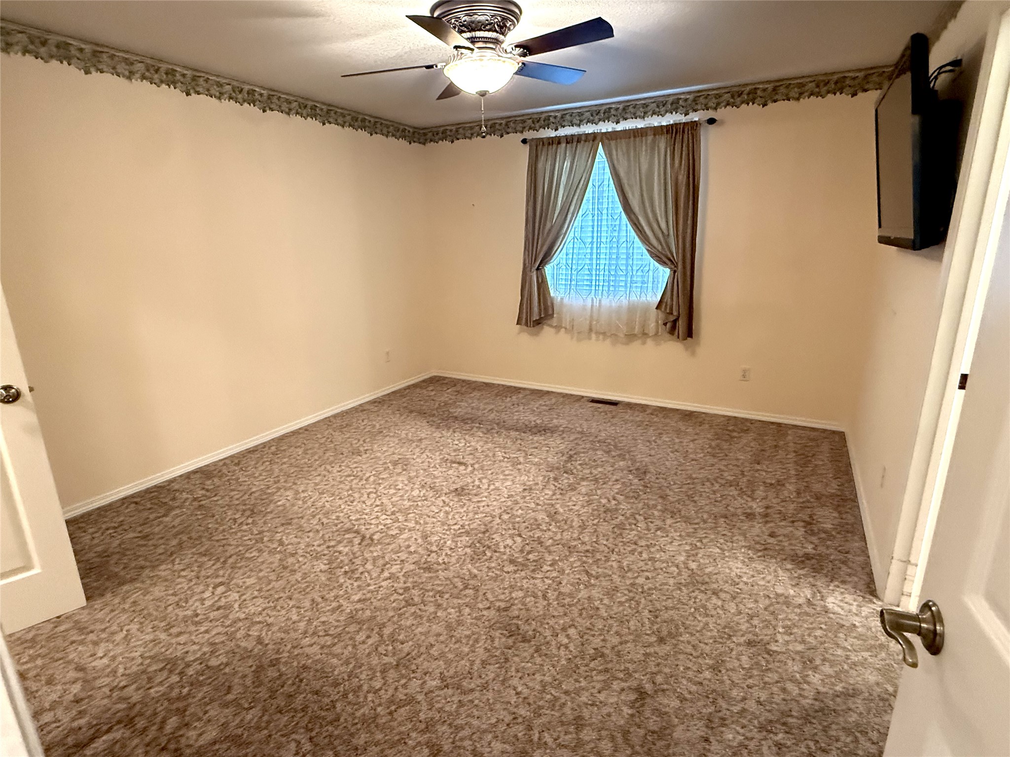 145 Blue Crest Drive Property Photo 18