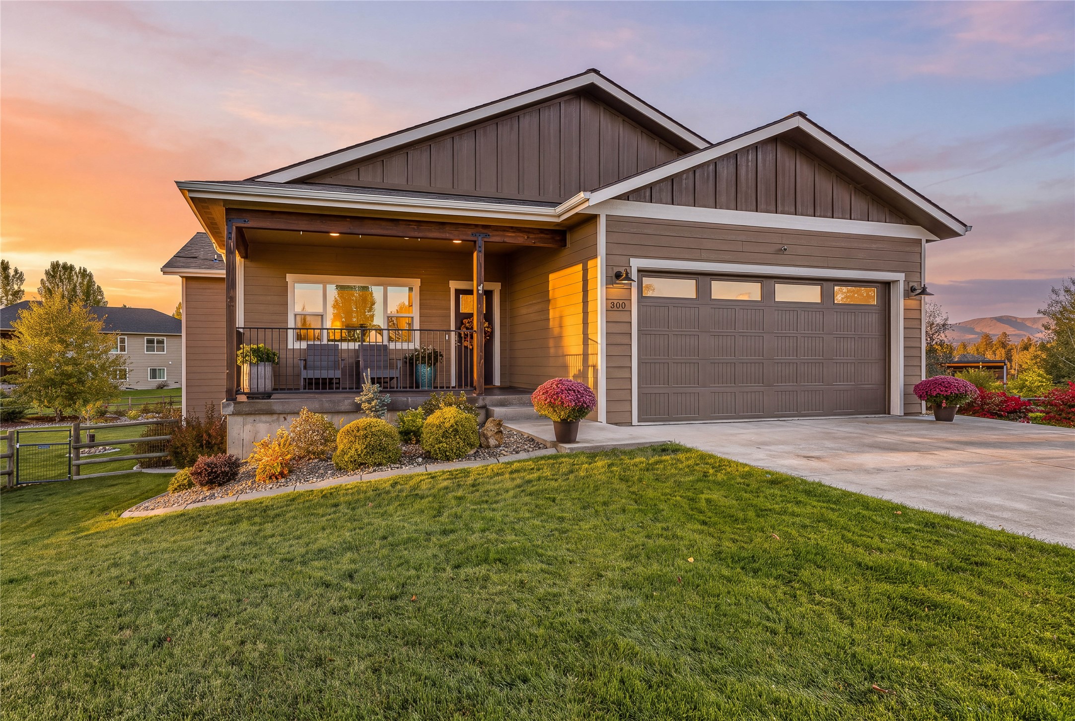 300 Maroon Court Property Photo 1
