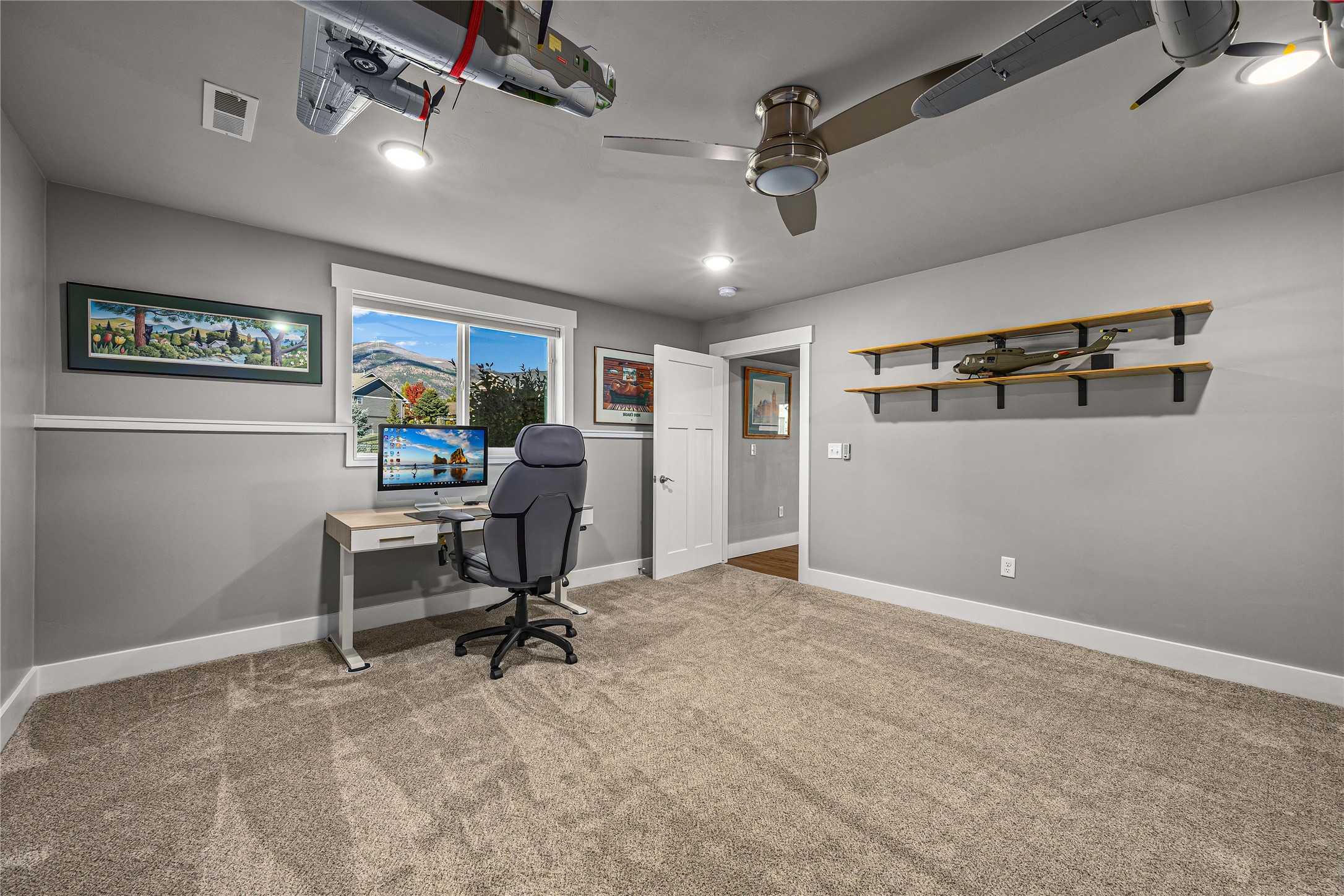 300 Maroon Court Property Photo 28