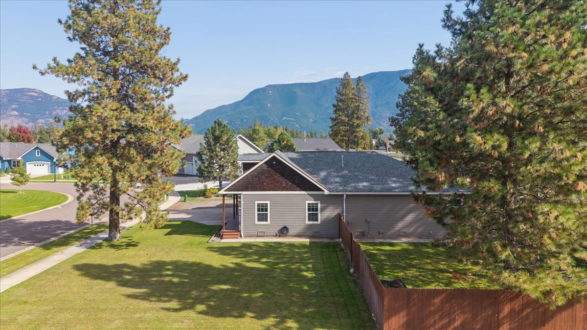 2 Talbott Pines Loop Property Photo 4