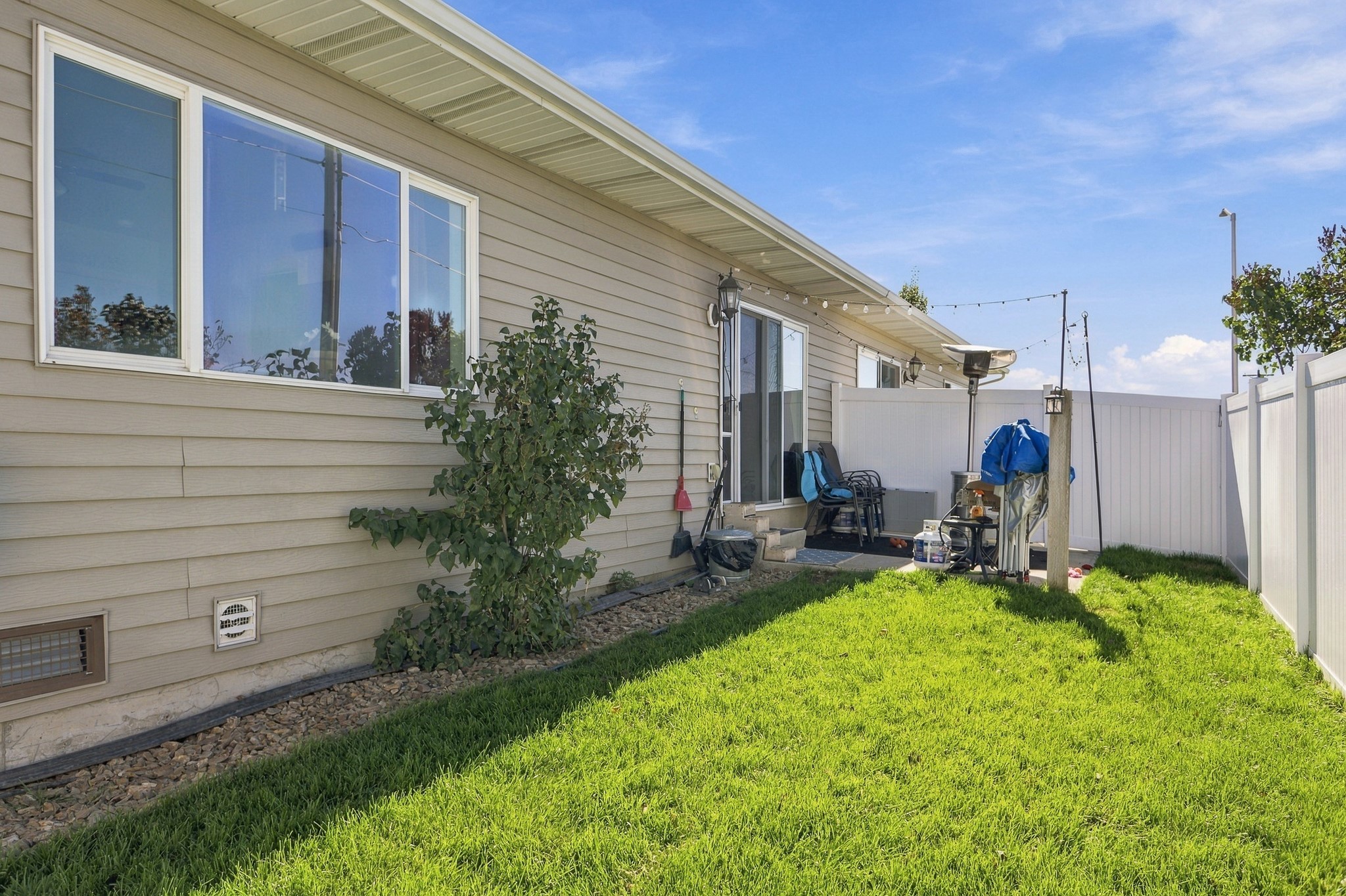 182 Empire Loop Property Photo 26