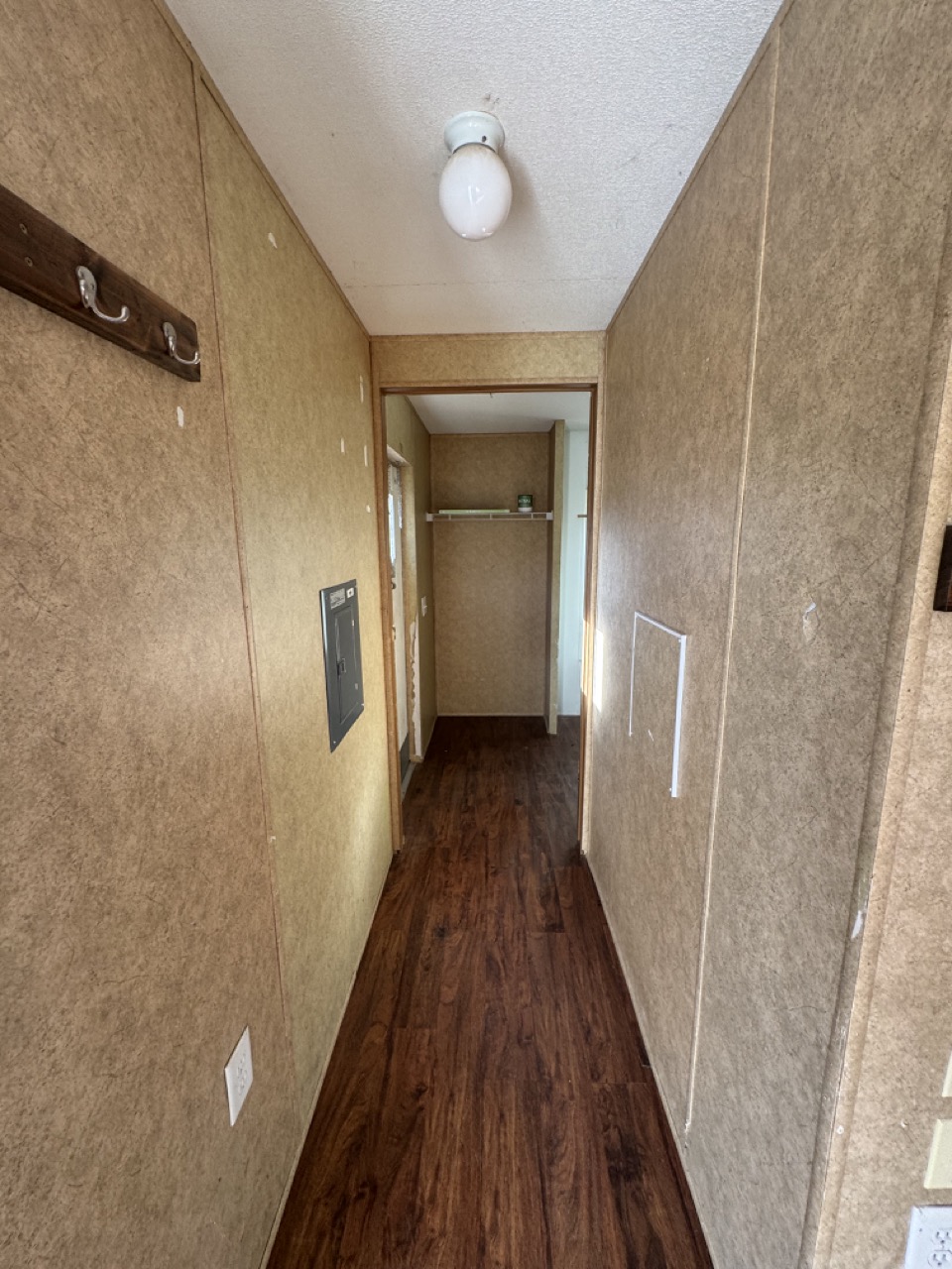 416 Clay Street Property Photo 8