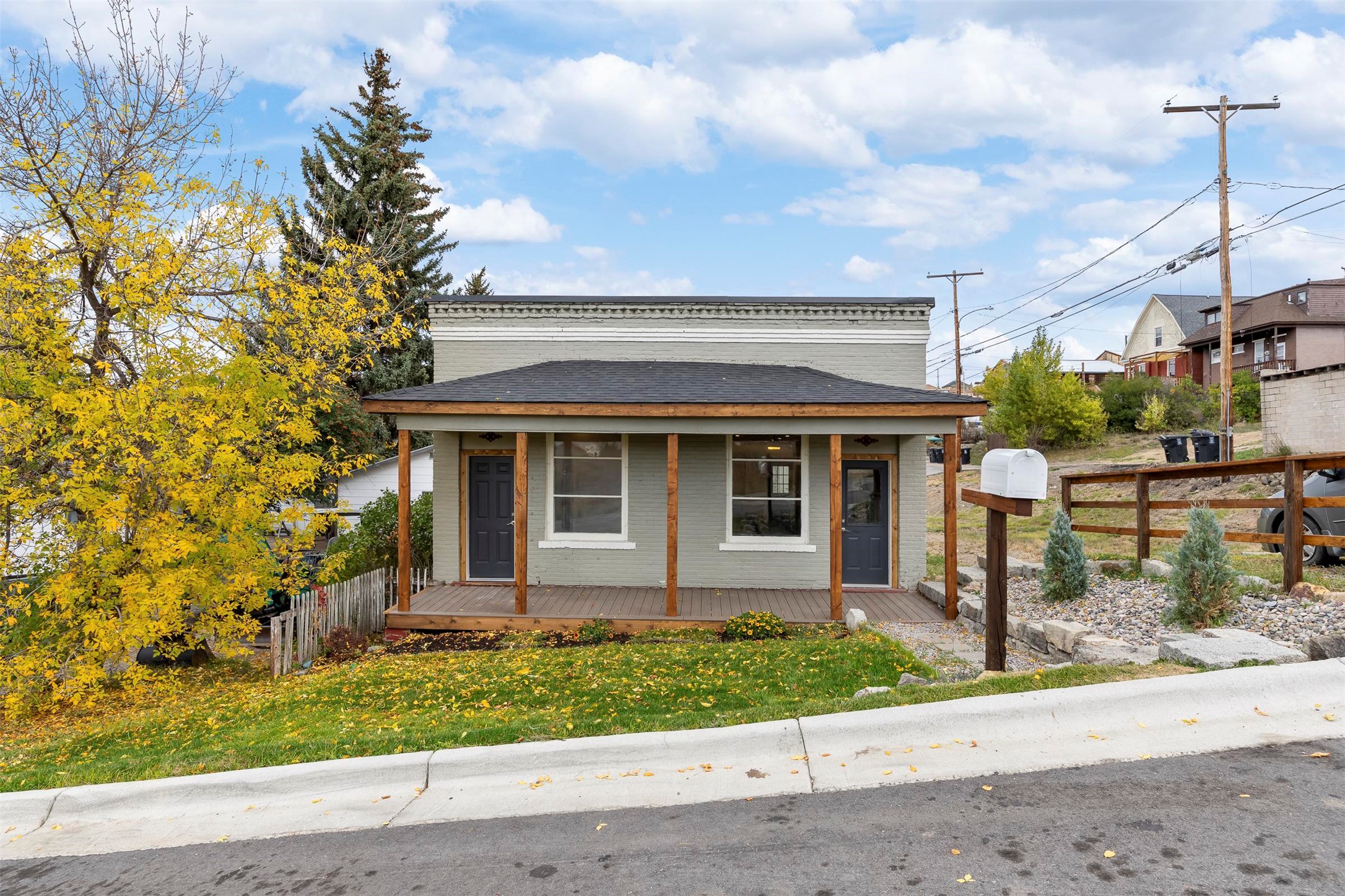 521 W Copper Street Property Photo 1