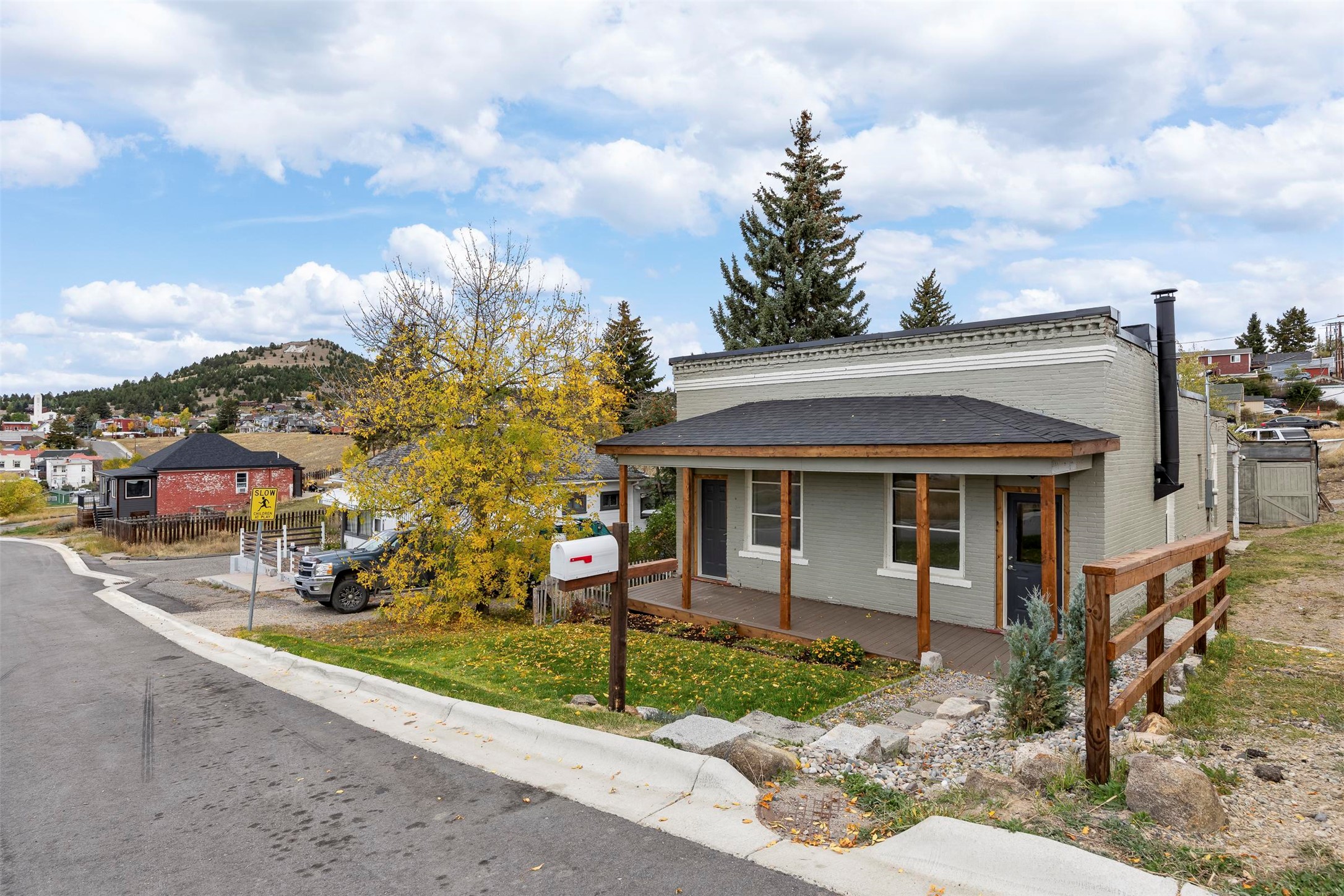 521 W Copper Street Property Photo 2
