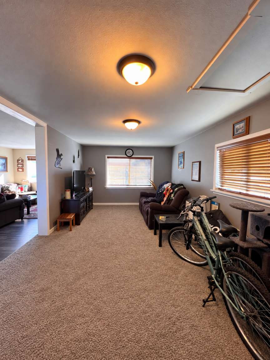 1911 Bluestone Drive Property Photo 7