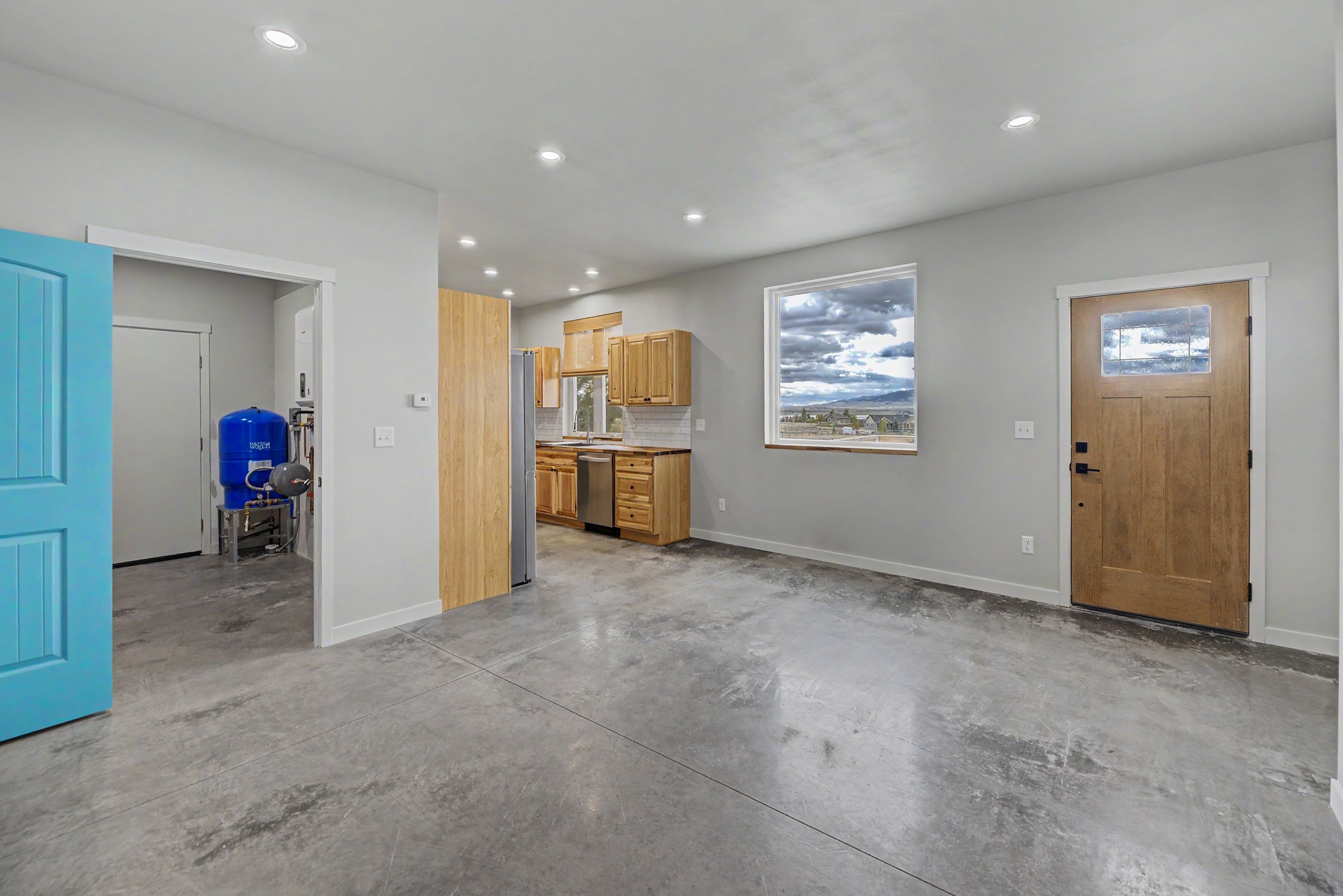 2120 Lowe Court Property Photo 7