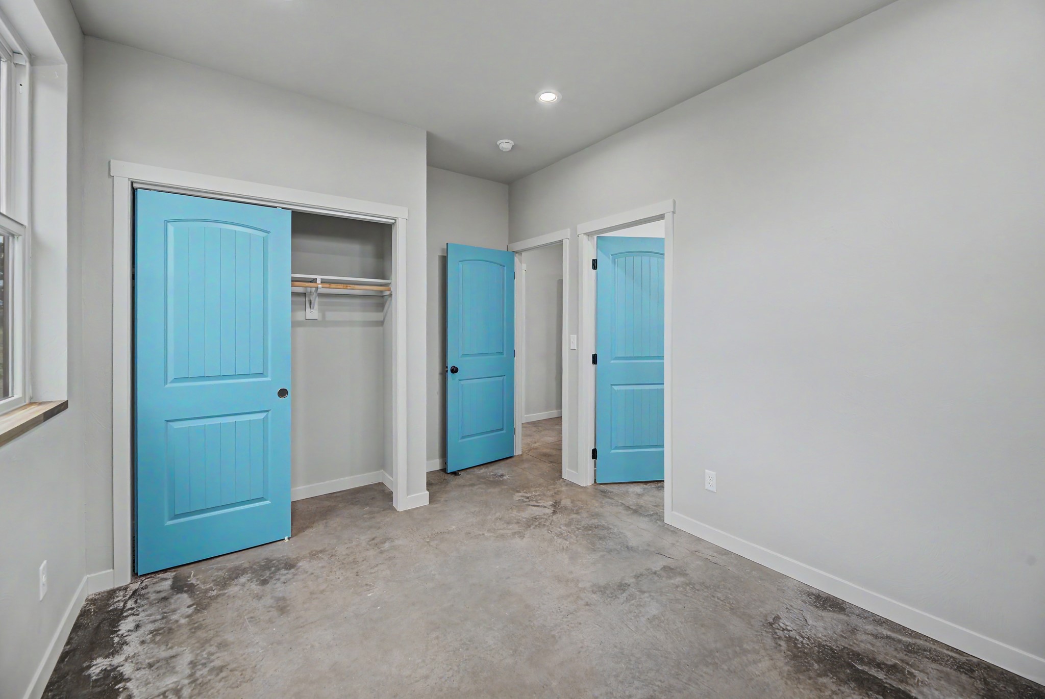 2120 Lowe Court Property Photo 15