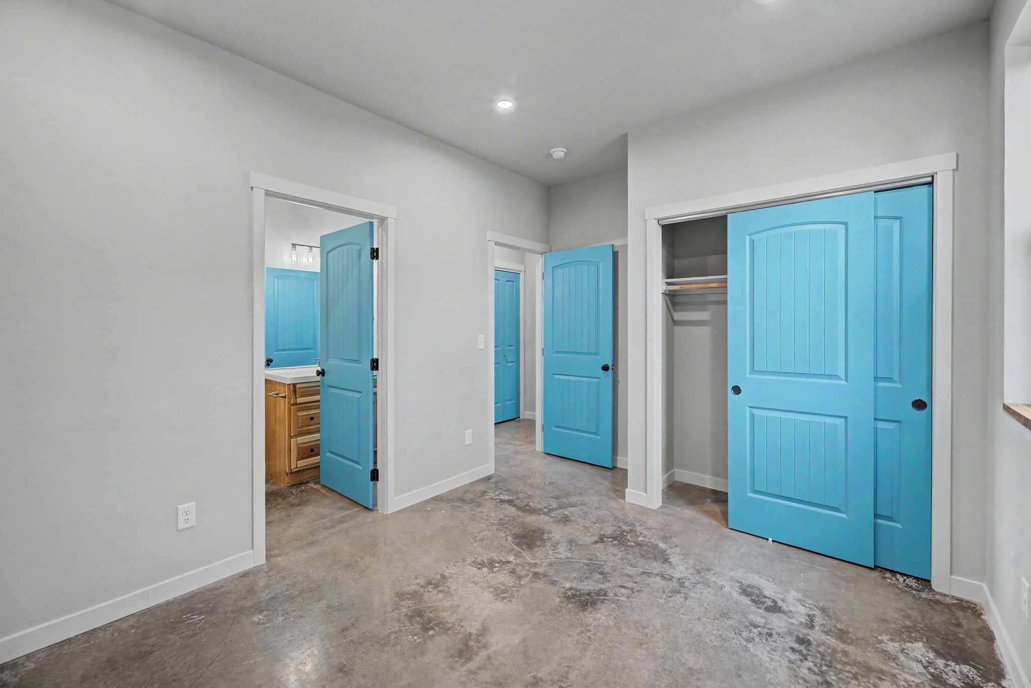2120 Lowe Court Property Photo 19