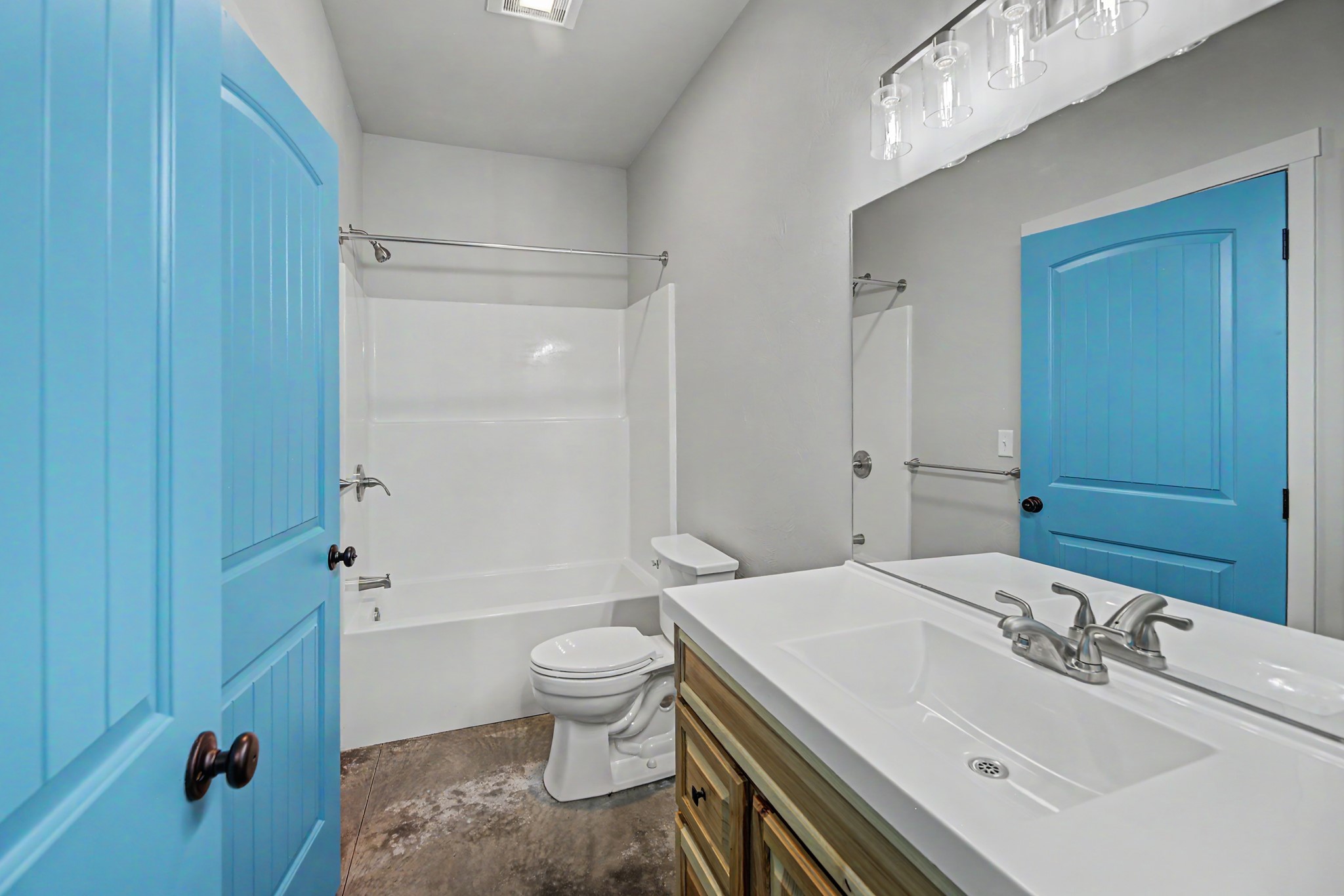 2120 Lowe Court Property Photo 20