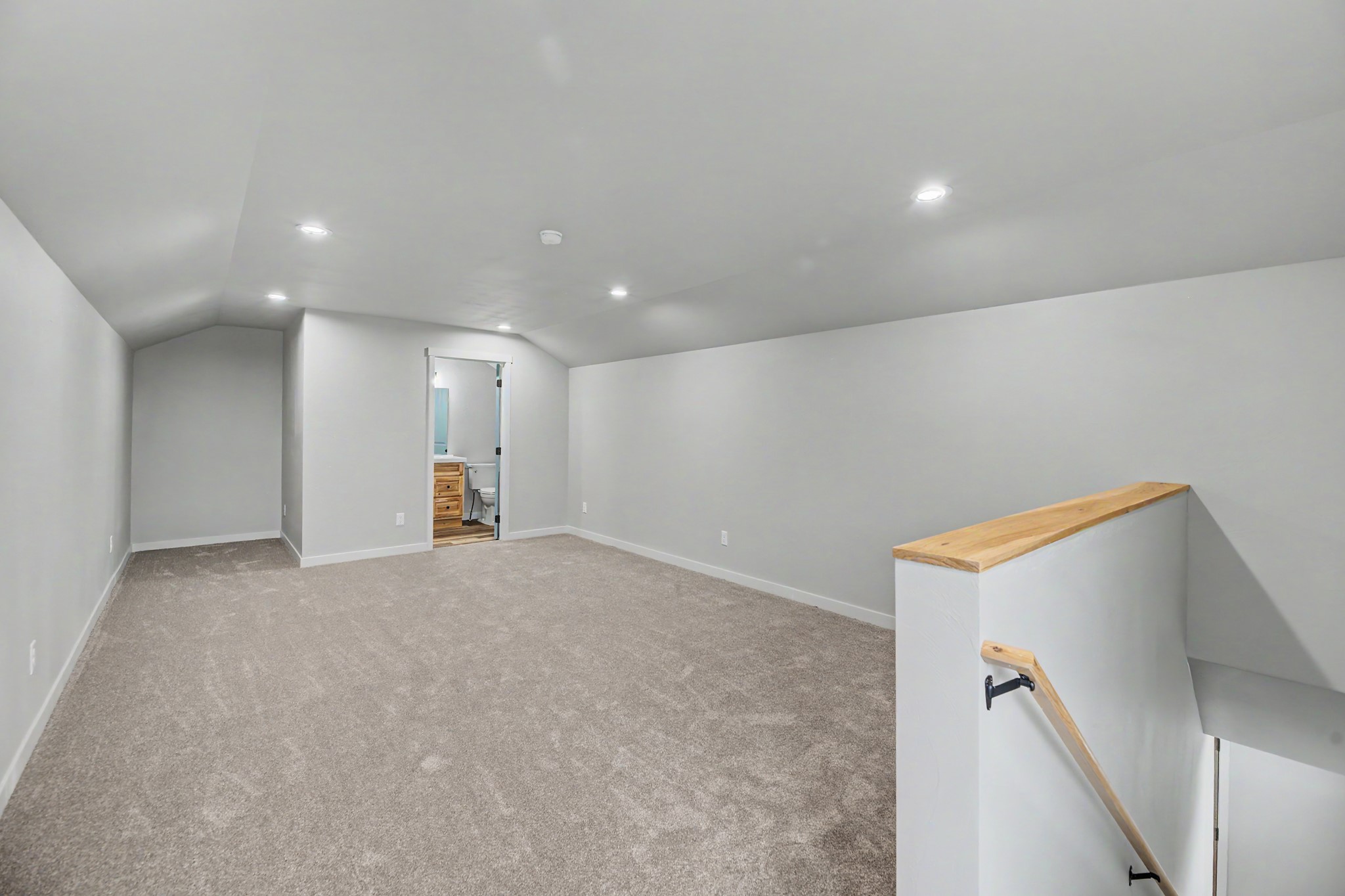 2120 Lowe Court Property Photo 22