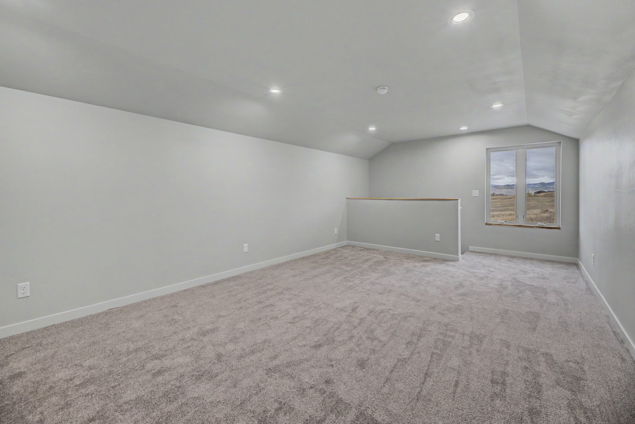 2120 Lowe Court Property Photo 24