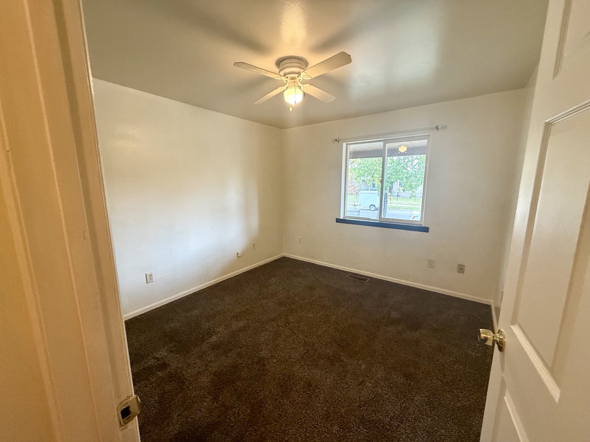 512 8th Avenue S Property Photo 6