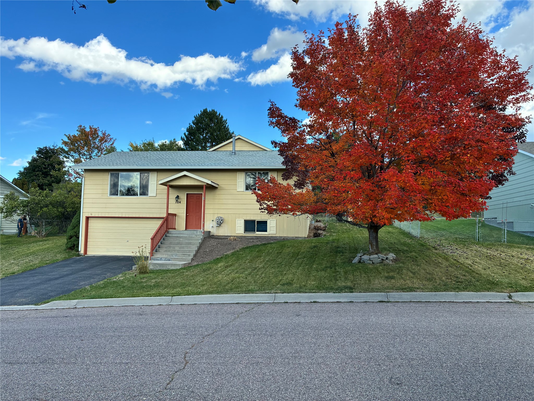 104 Cotter Court Property Photo 1