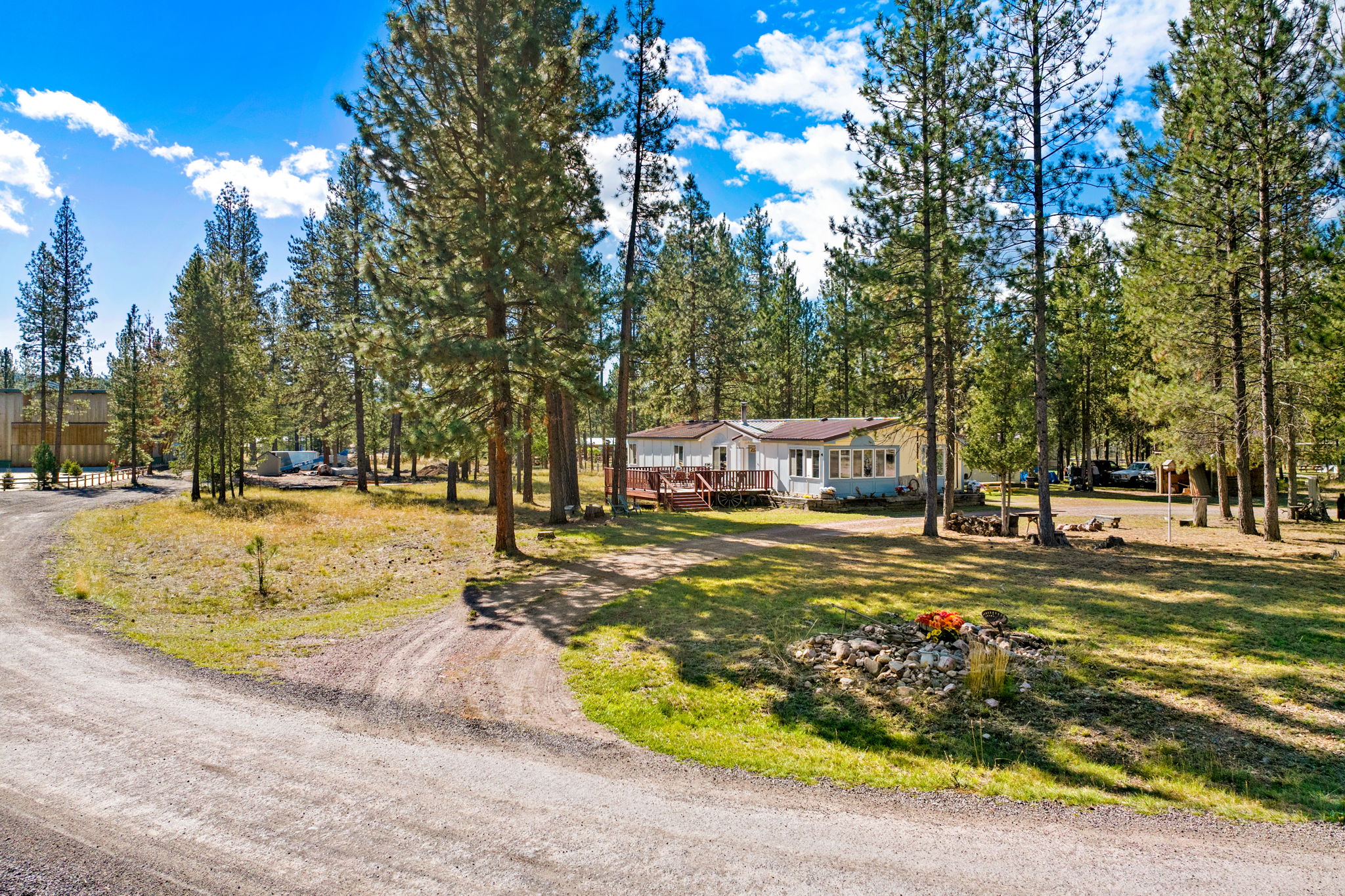 135 Frontier Court Property Photo 1