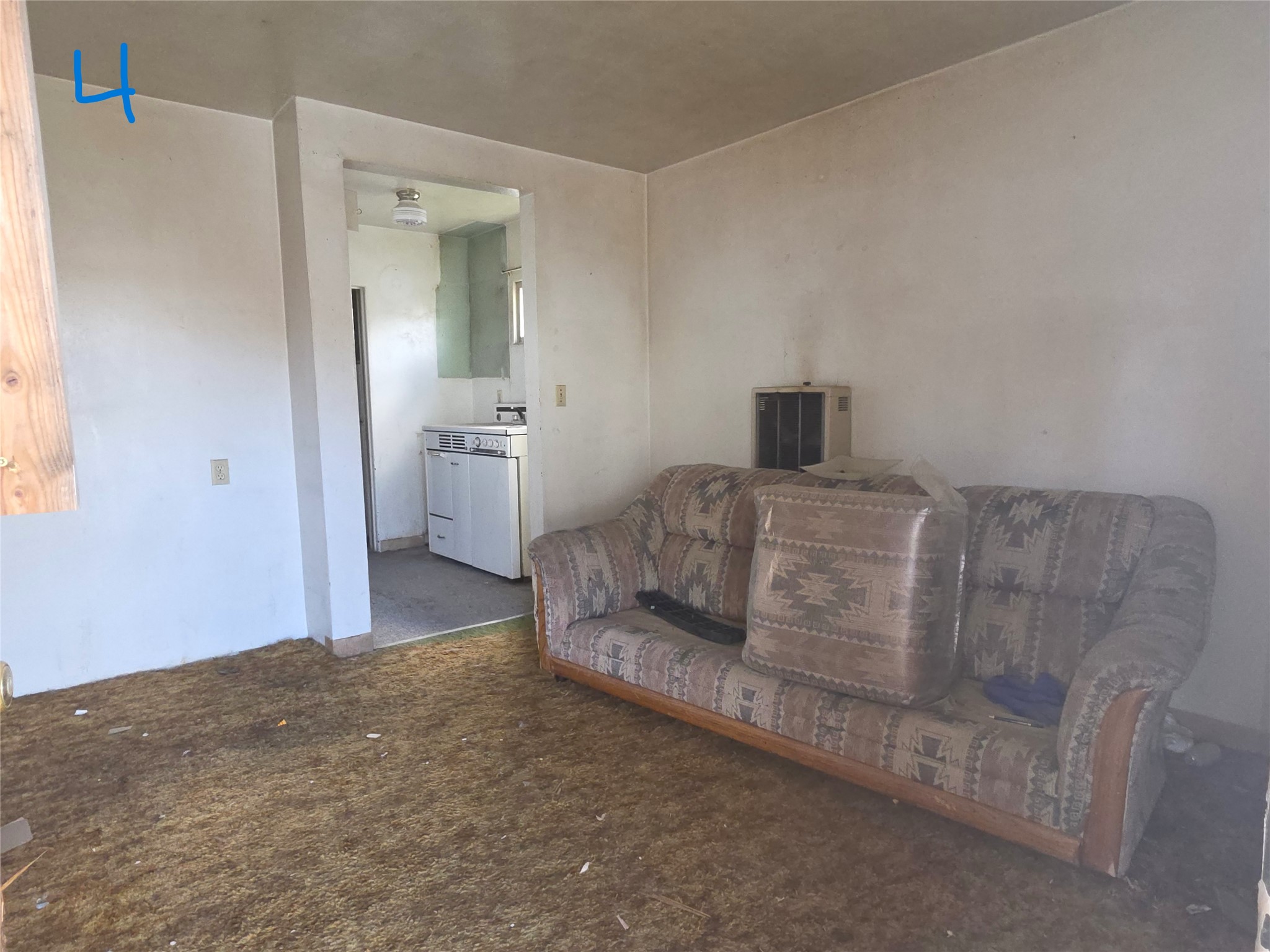 308 St. Mary's Avenue Property Photo 4