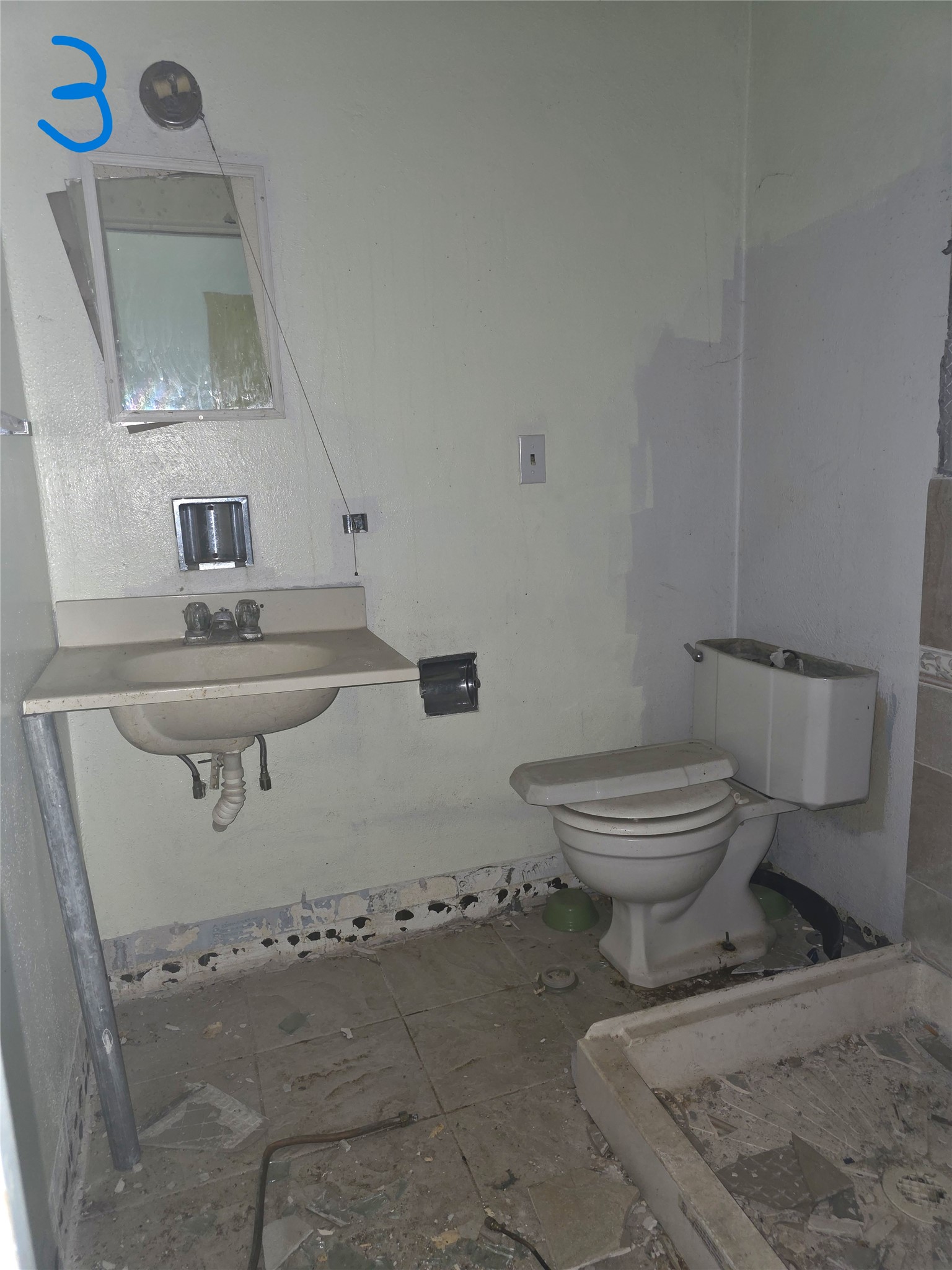 308 St. Mary's Avenue Property Photo 11