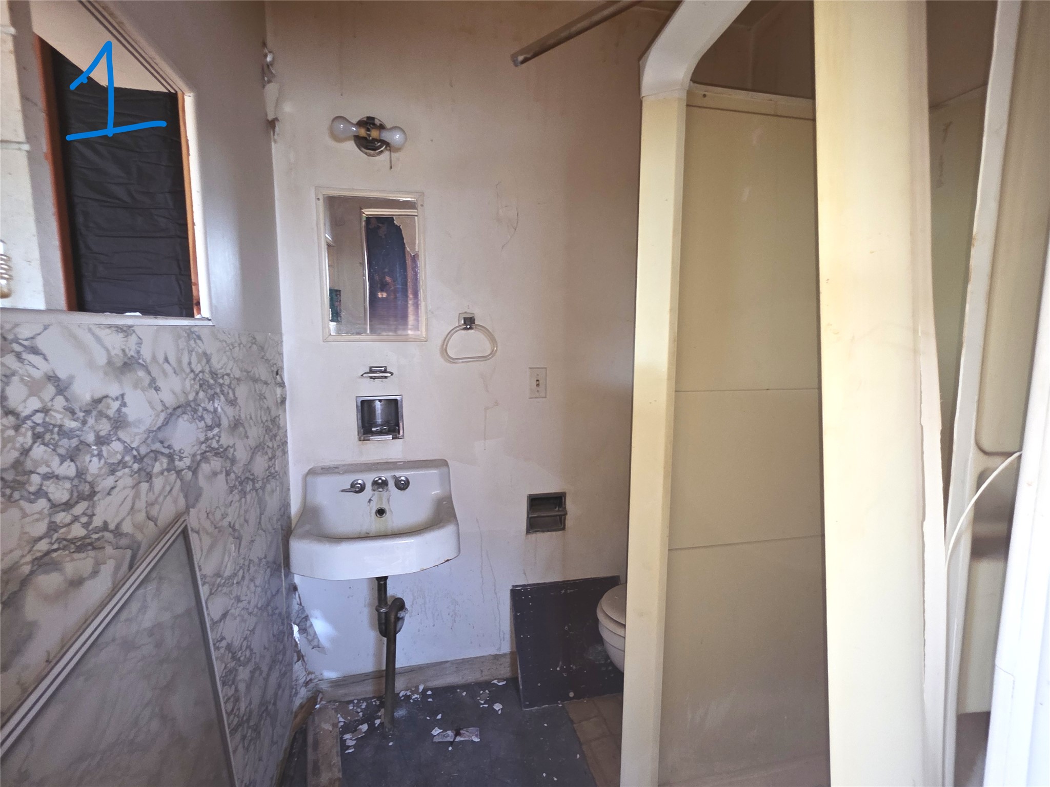 308 St. Mary's Avenue Property Photo 15