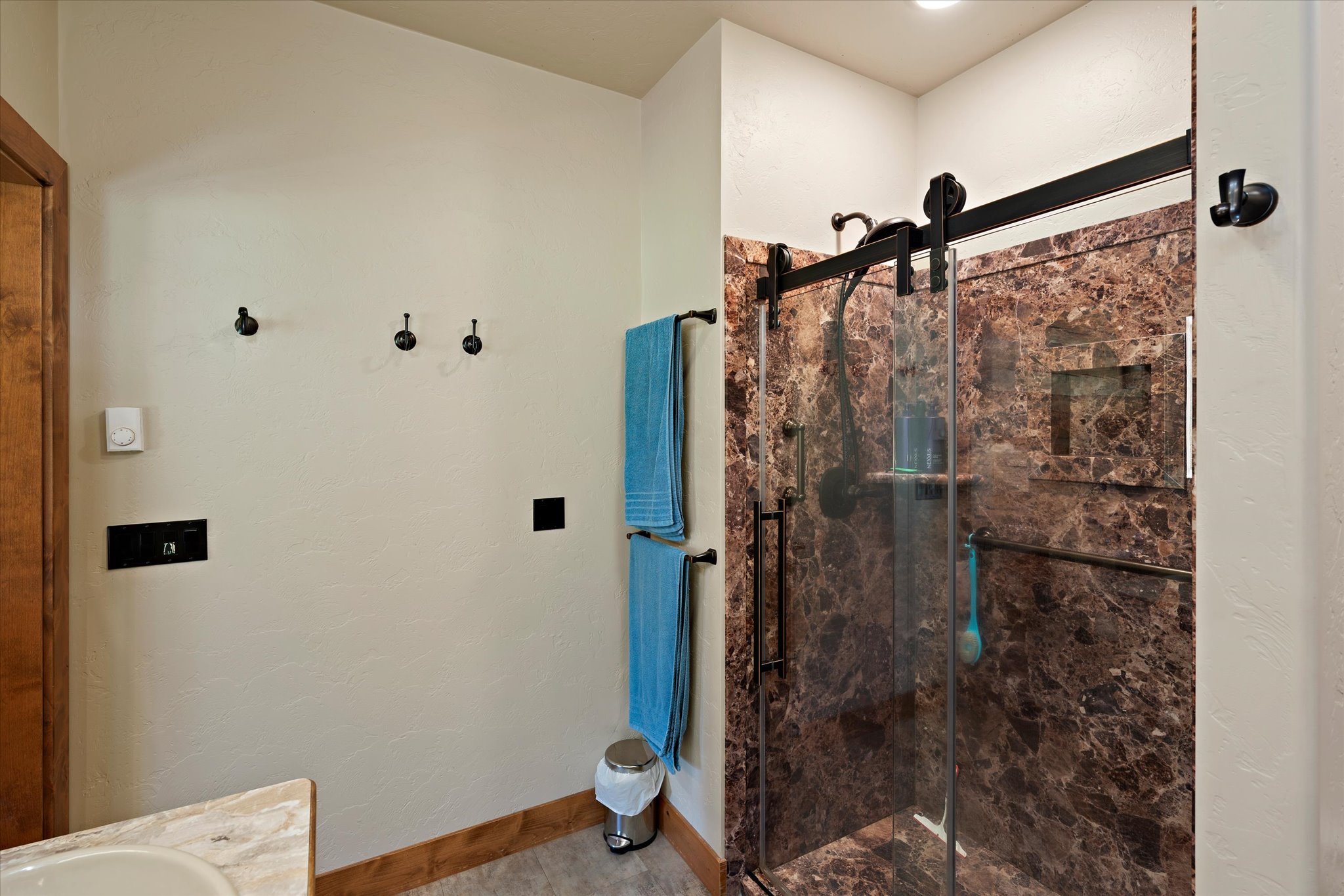 842 Taylor Road Property Photo 25