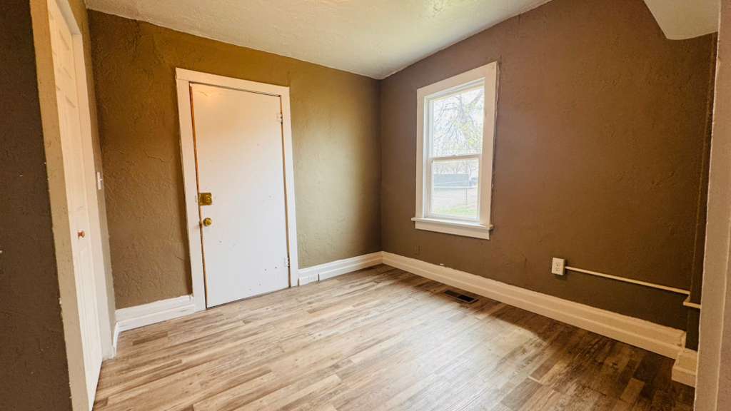 602 2nd Avenue S Property Photo 8