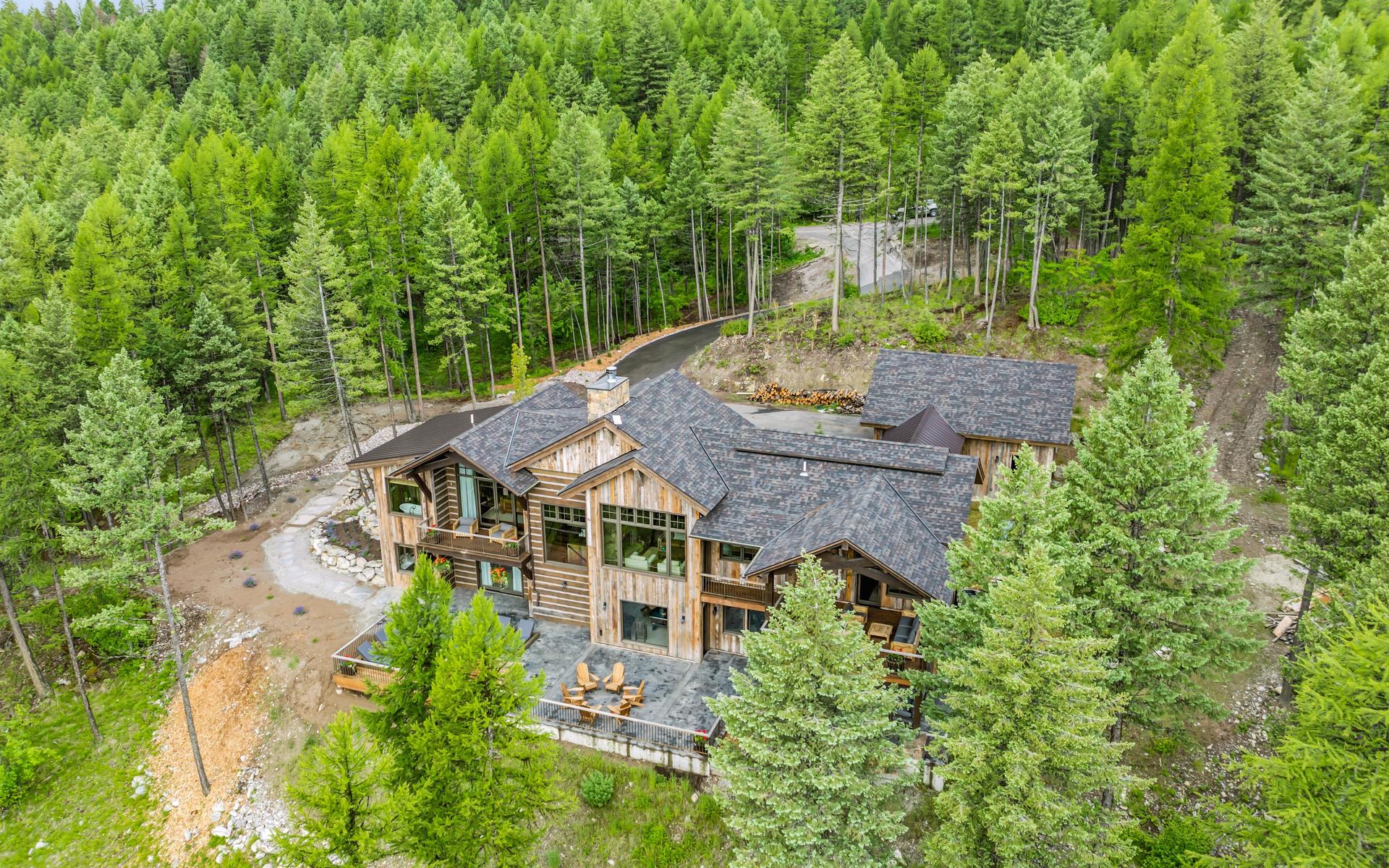 2424 Wolf Tail Pines Property Photo 3