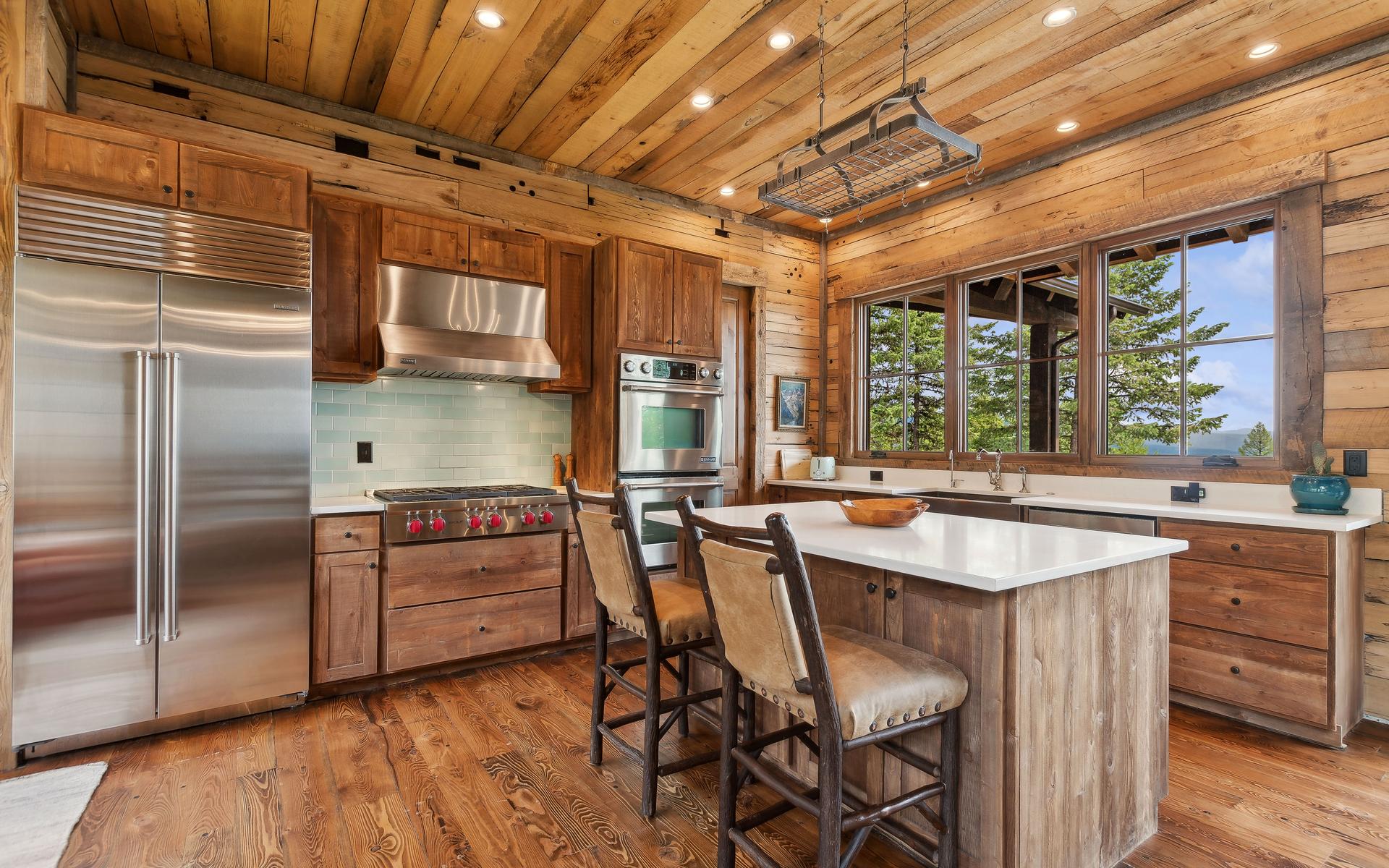2424 Wolf Tail Pines Property Photo 14