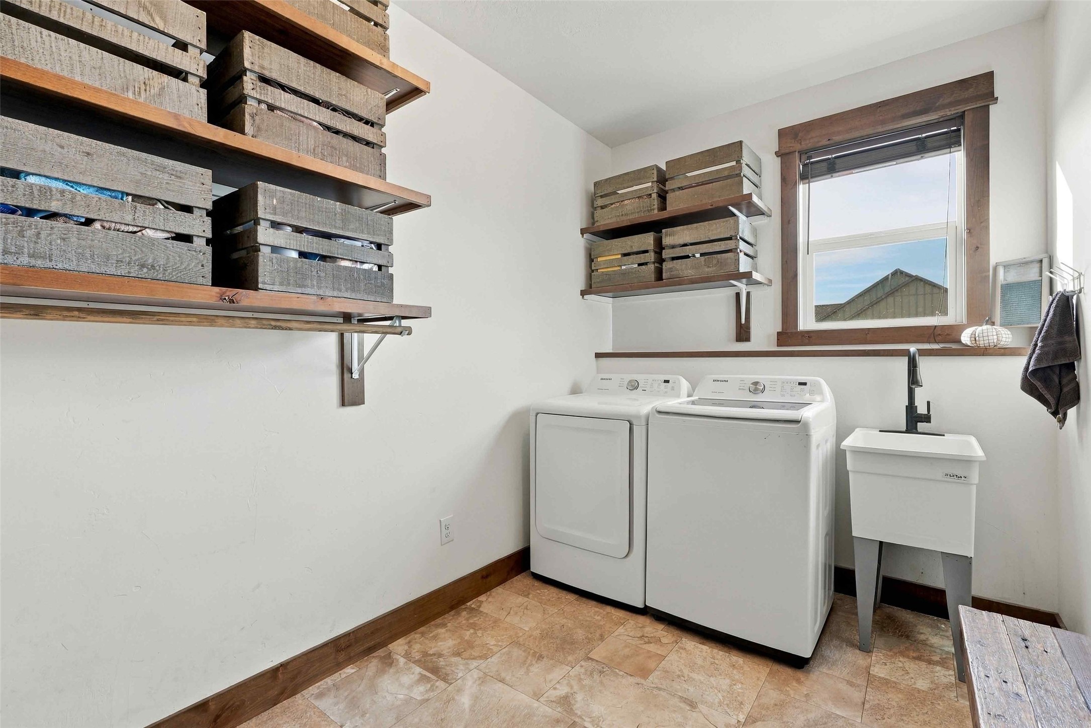 2015 View Lane Property Photo 22