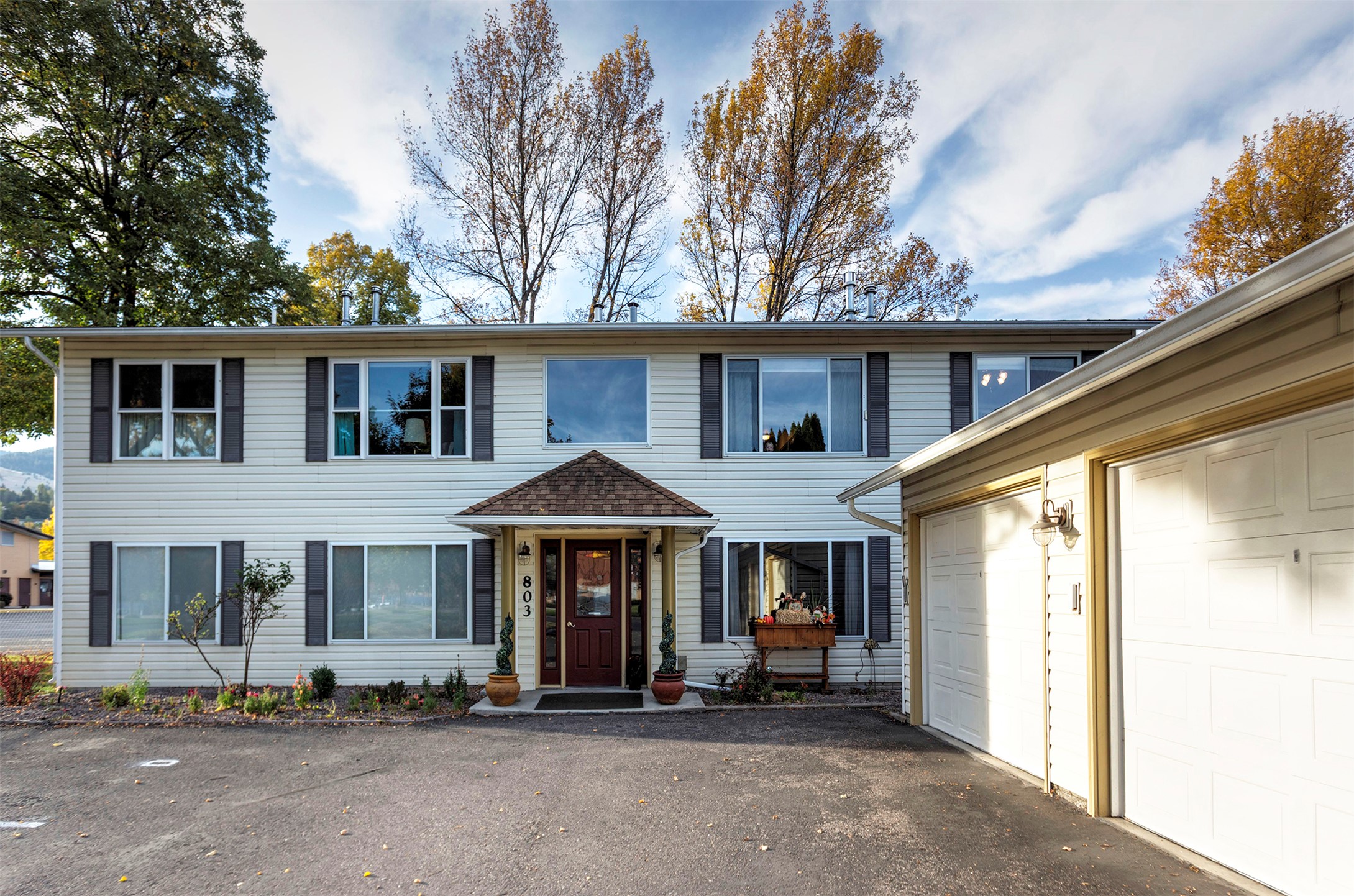 803 Pattee Creek Drive B Property Photo 1