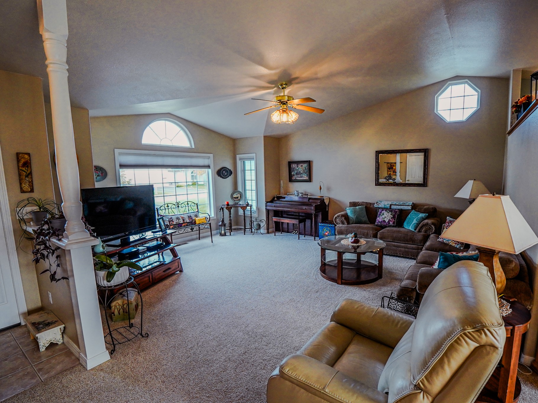 80 E Nicklaus Avenue Property Photo 5