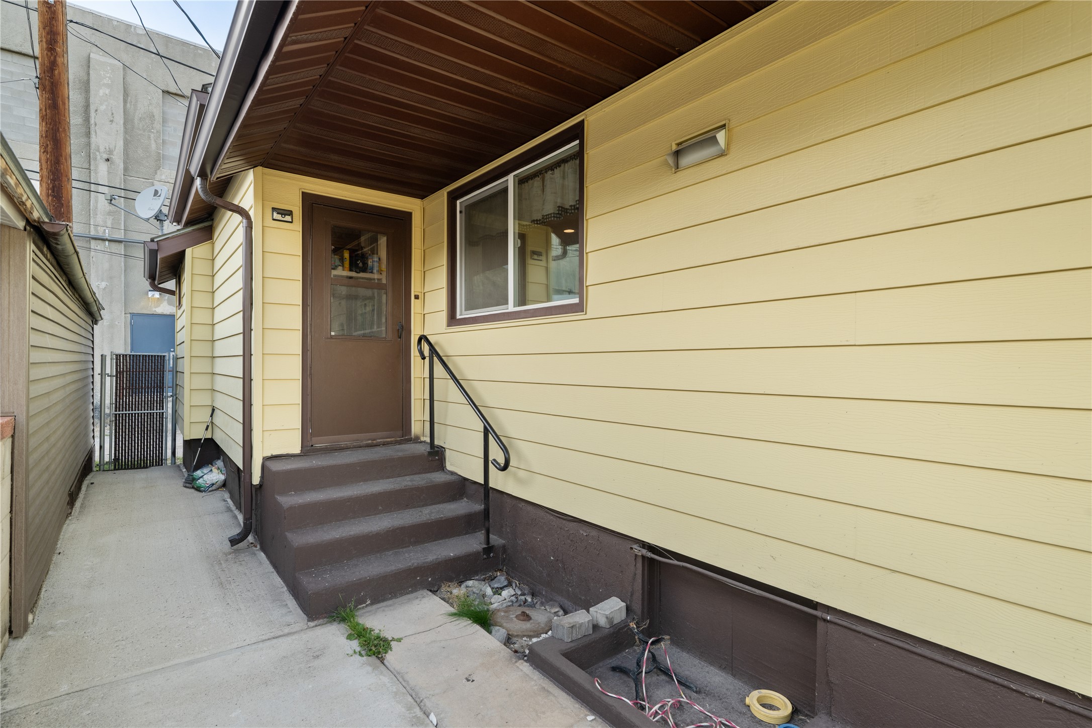 109 W 6th Street Property Photo 43