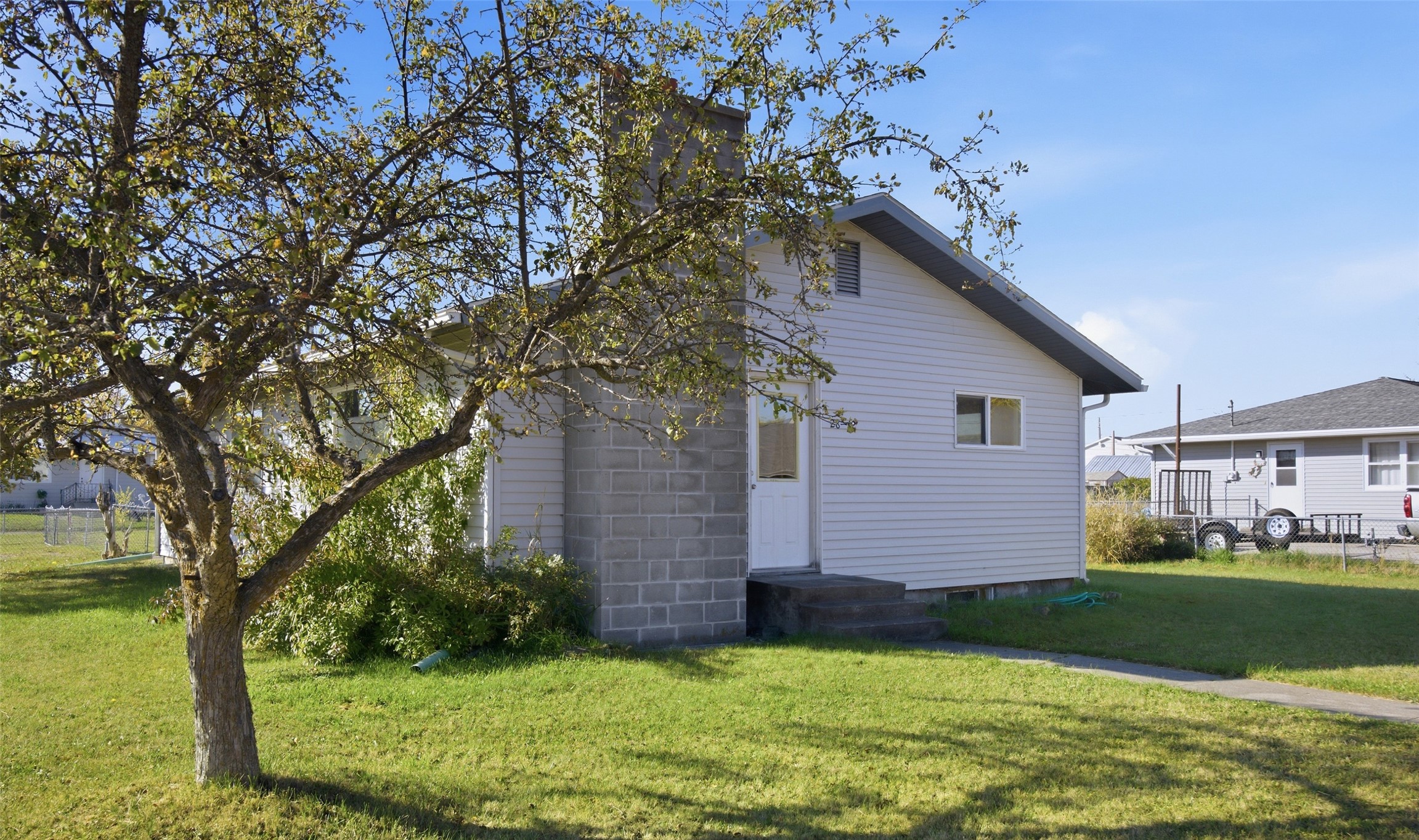 401 9th Avenue W Property Photo 1