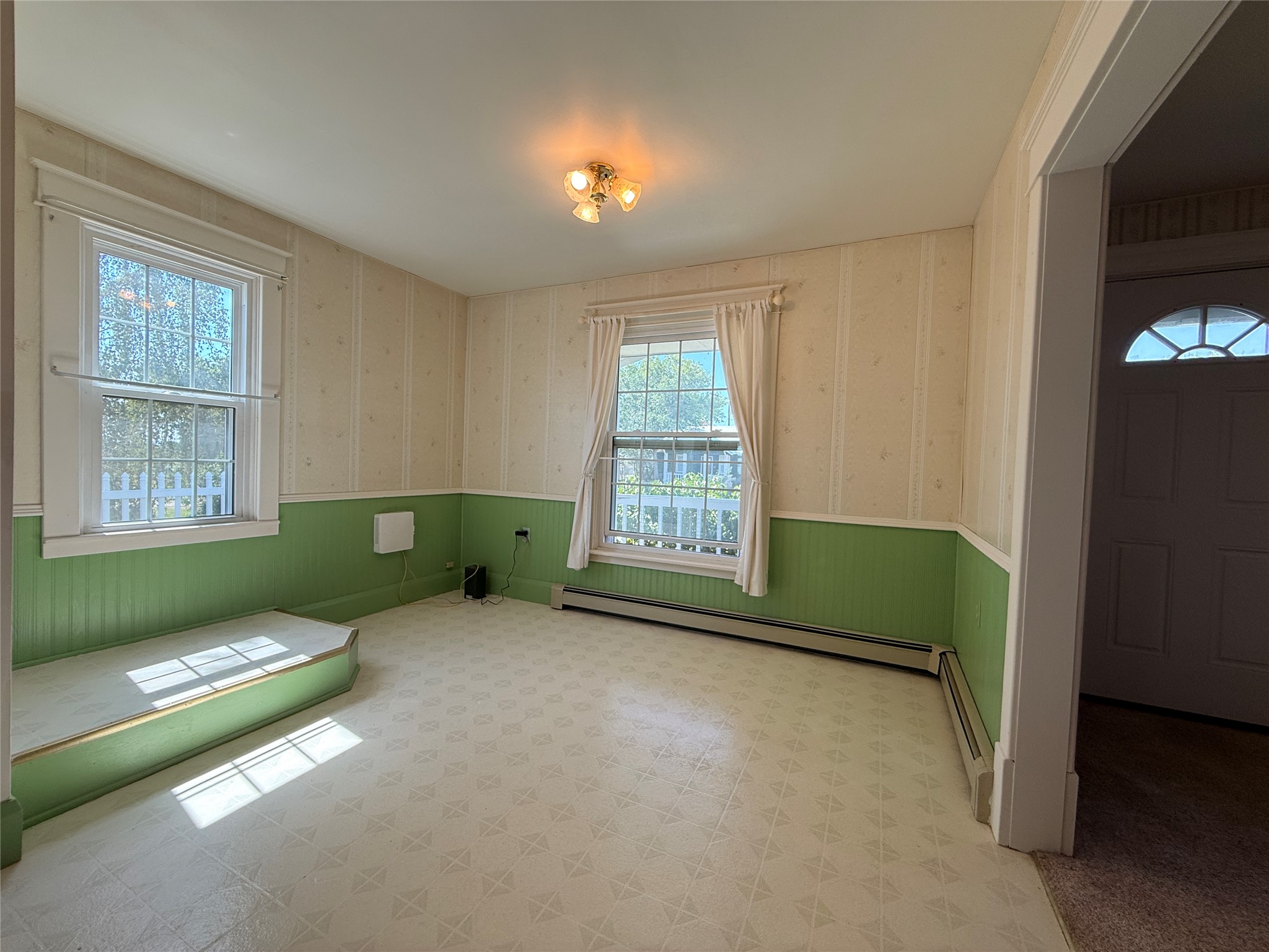 429 Illinois Avenue Property Photo 8