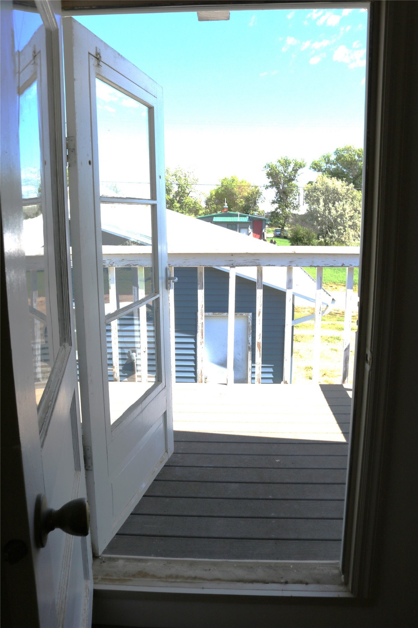 429 Illinois Avenue Property Photo 23