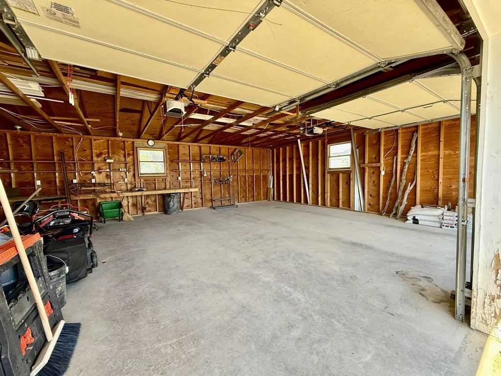 429 Illinois Avenue Property Photo 33